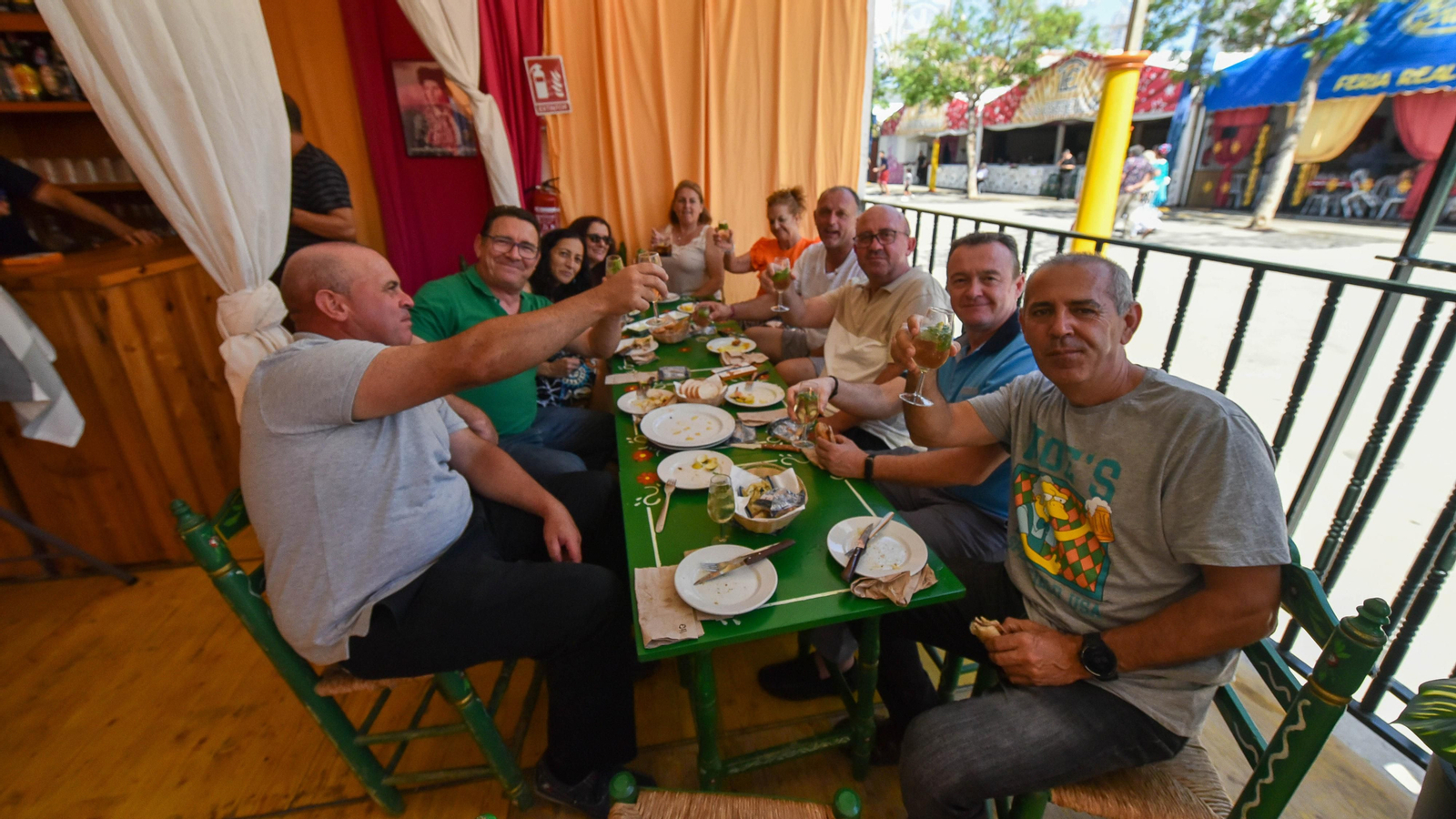 Búscate en las fotos del viernes en la Feria Real de Algeciras