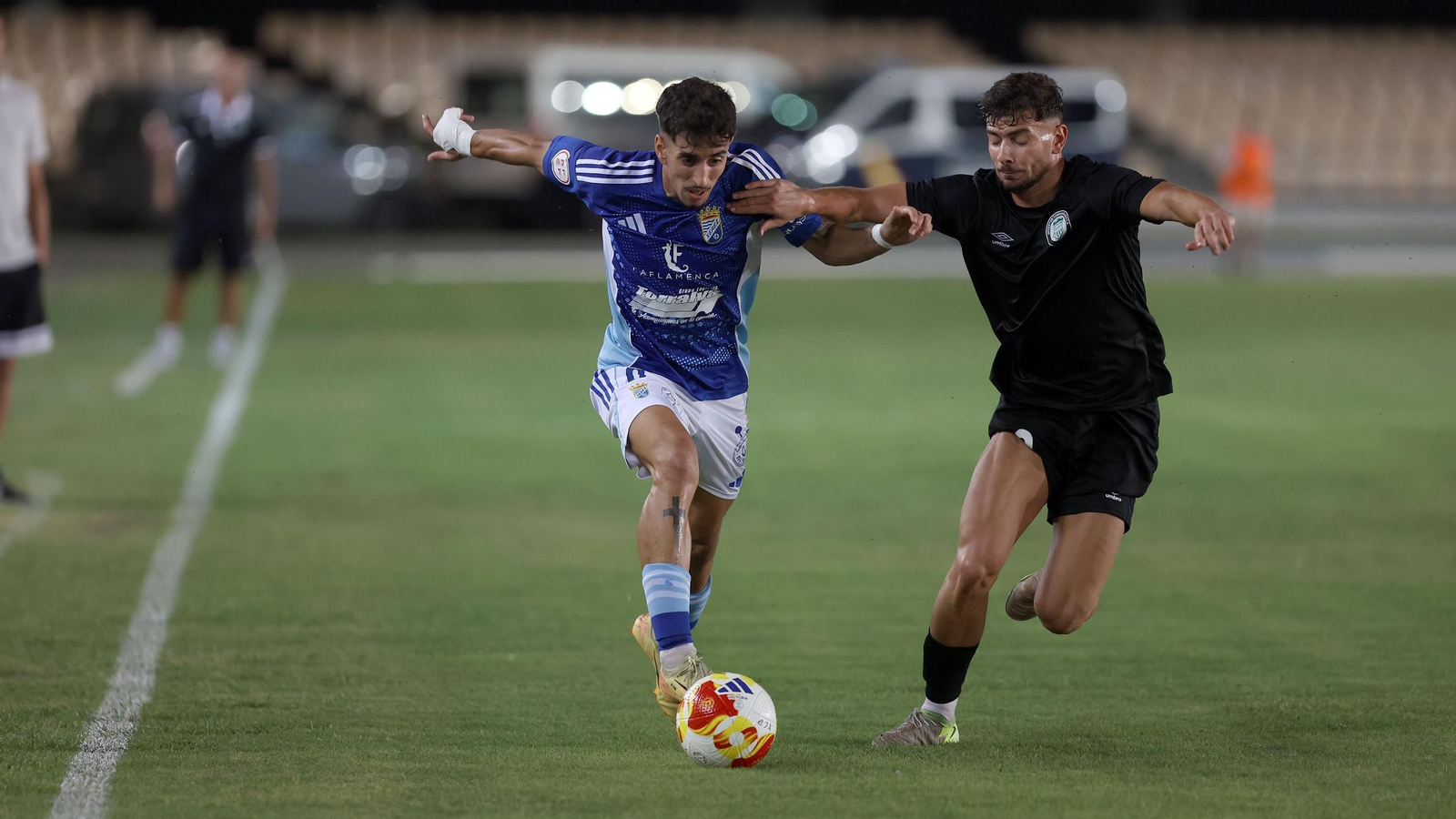 Imágenes del Trofeo Feria de la Vendimia entre el Xerez CD y el Juventud Torremolinos en Chapín
