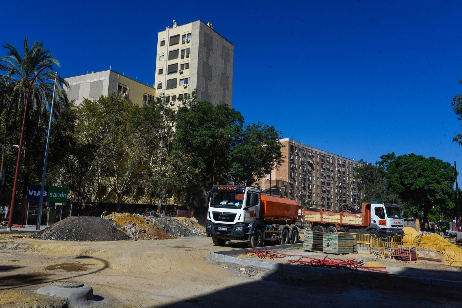 Imágenes de la situación de las obras del tranvía, en Nervión