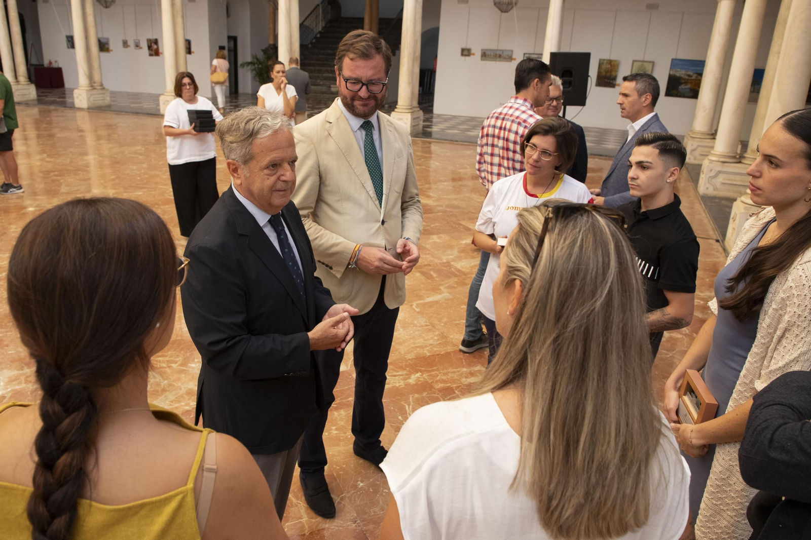 foto_recepcin-por-parte-de-la-corporacin-provincial-a-los-deportistas-olmpicos_35_53983979592_o.jpg