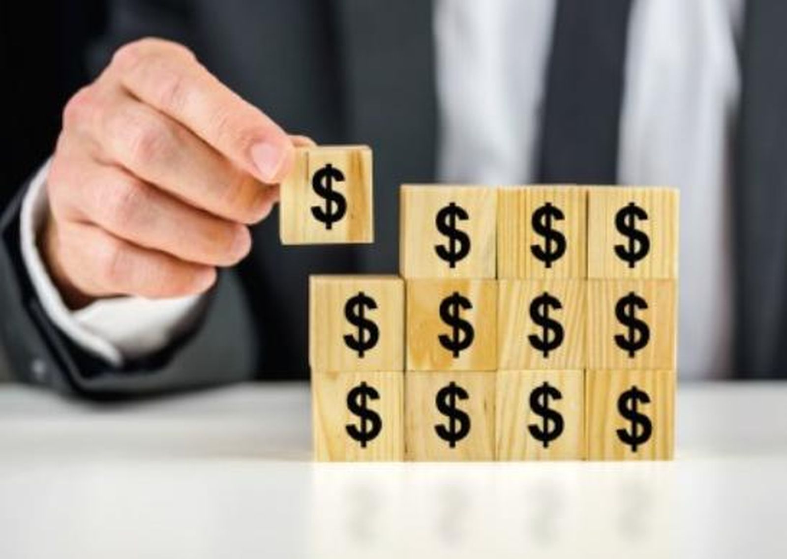 Las empresas nuevas pueden obtener liquidez instantánea con la presentación de una factura a crédito emitida.