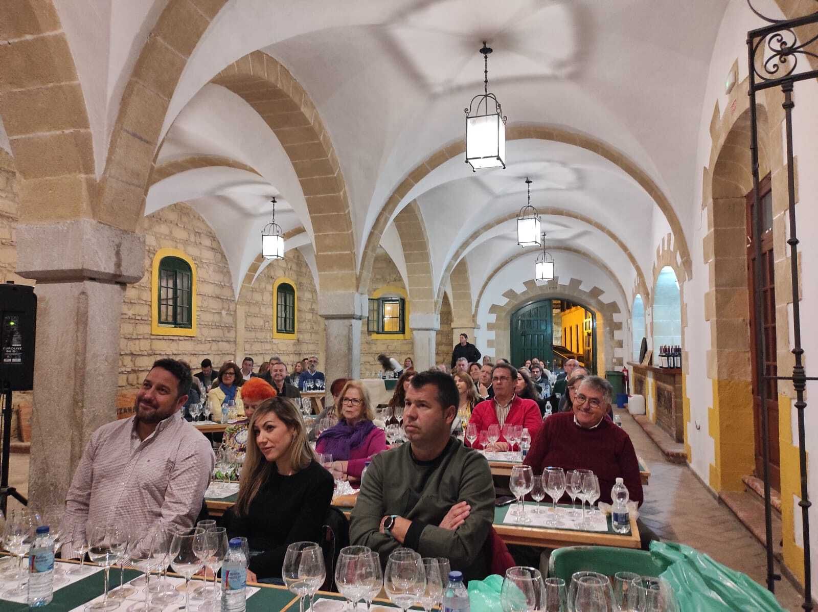 Cata de la bodega Ximénez Spínola en la Sociedad Jerezana del Vino