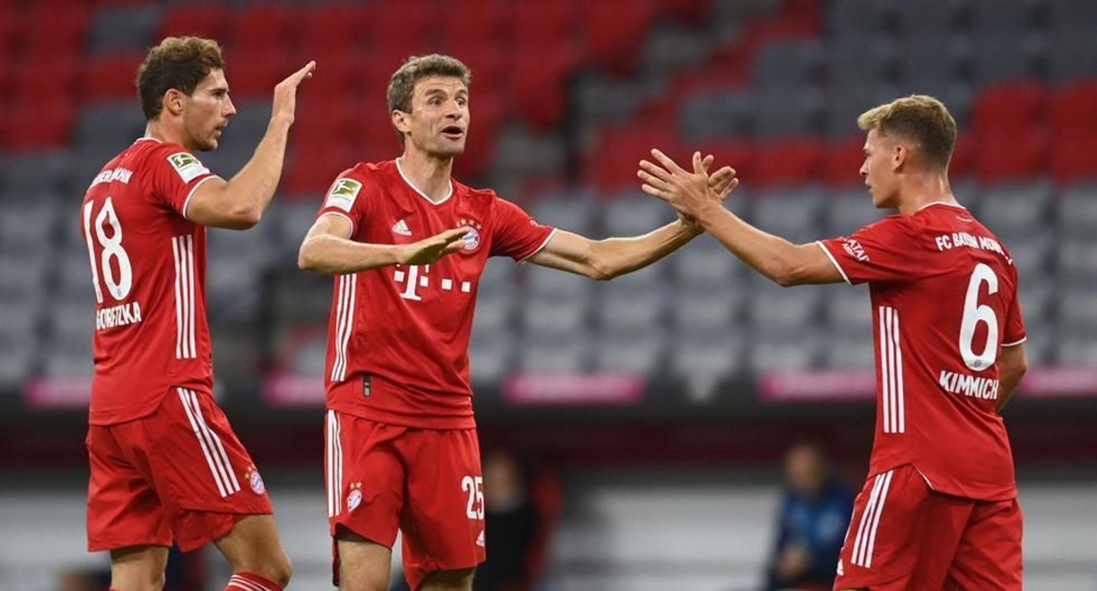 Goretzka, Müller y Kimmich celebran uno de los ocho goles del Bayern.