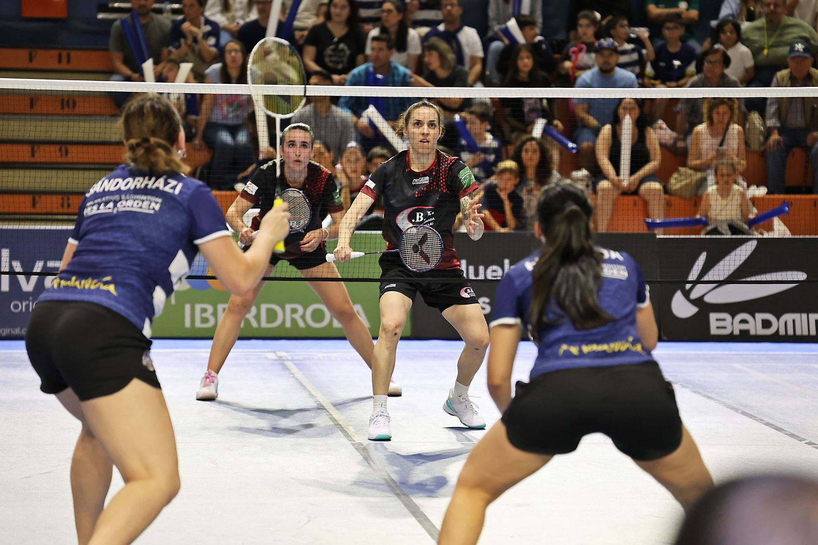 Imágenes de la final de liga de bádminton entre el IES La Orden y La RInconada