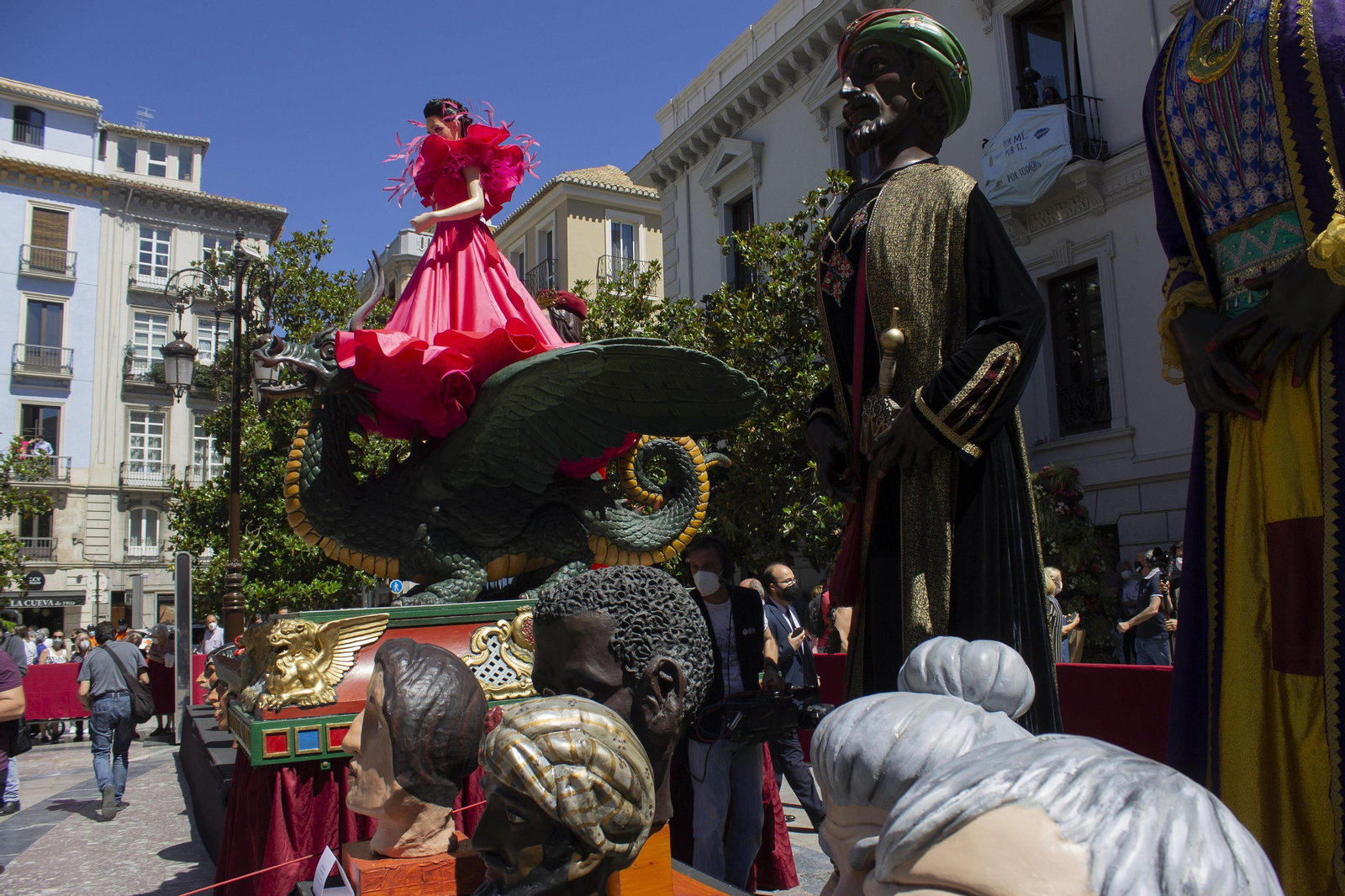 Fotos: así luce la Tarasca este 2021 en la Plaza del Carmen