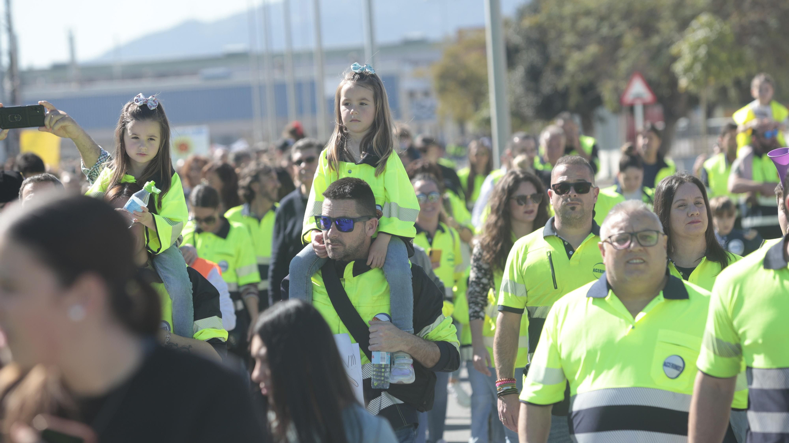 Las fotos de la manifestación de familiares y trabajadores de Acerinox