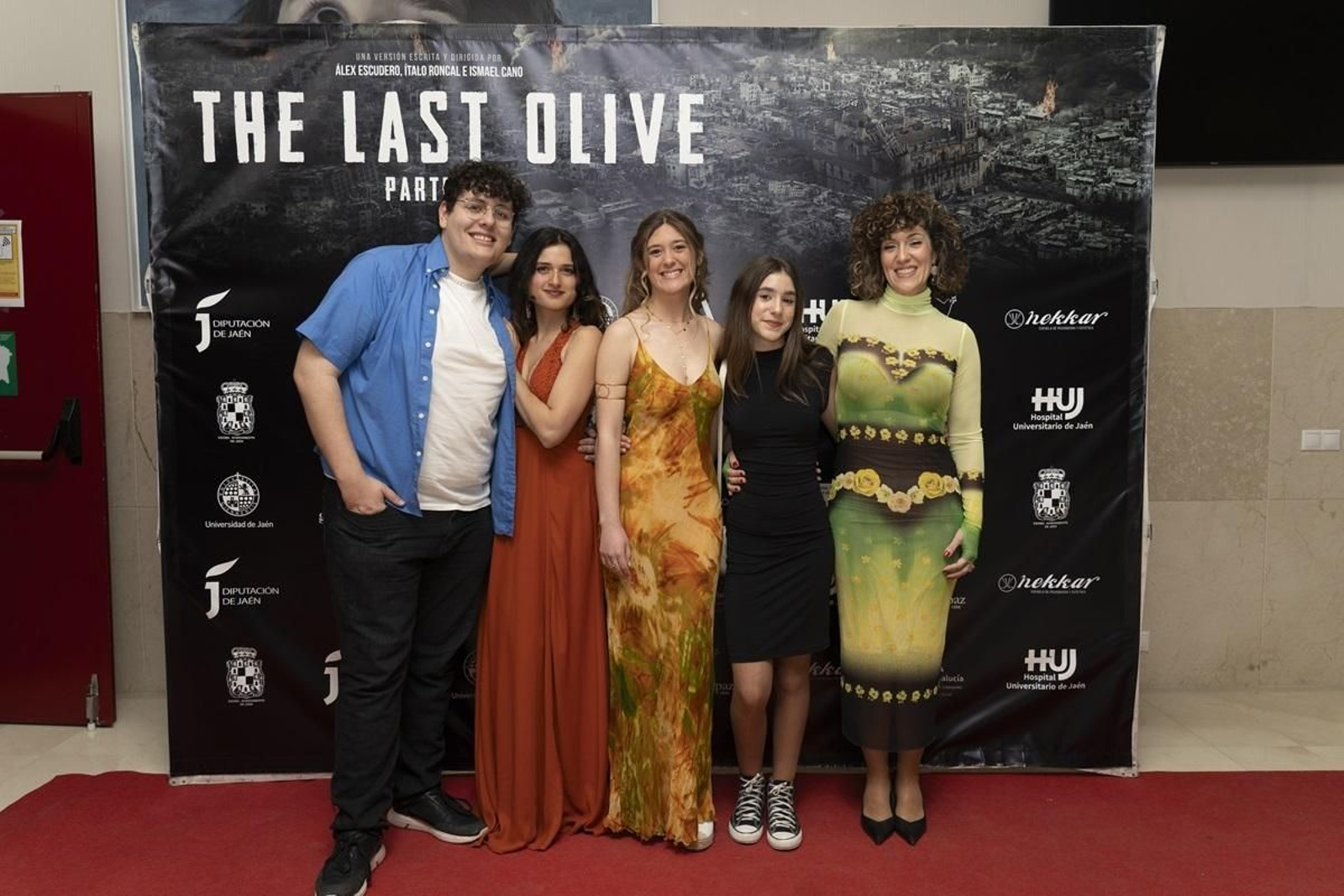 Imágenes de una noche para el recuerdo: así fue la premier de The Last Olive