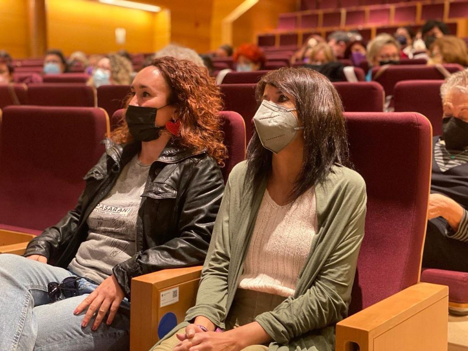 Ana Naranjo y Martina Velarde, en foro sobre feminismo en Córdoba.