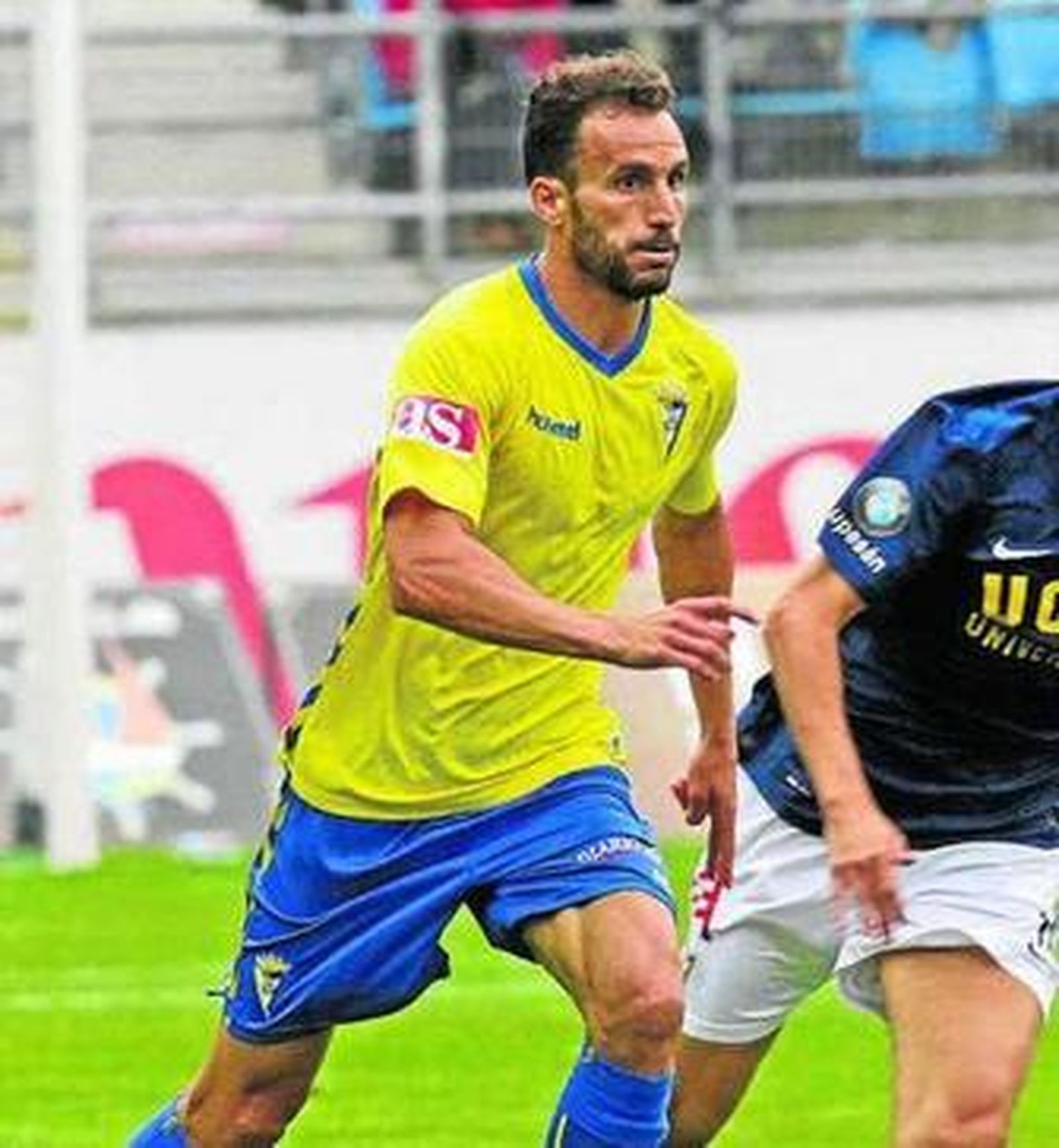 Servando, en un partido con el conjunto amarillo.