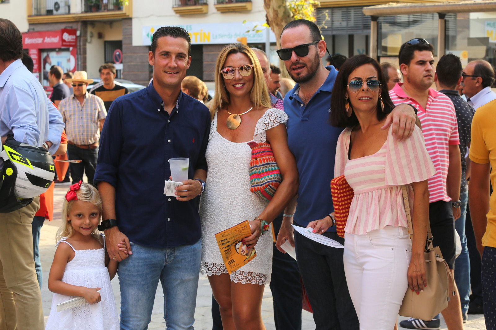 Ambiente en la Plaza de Toros de la Merced