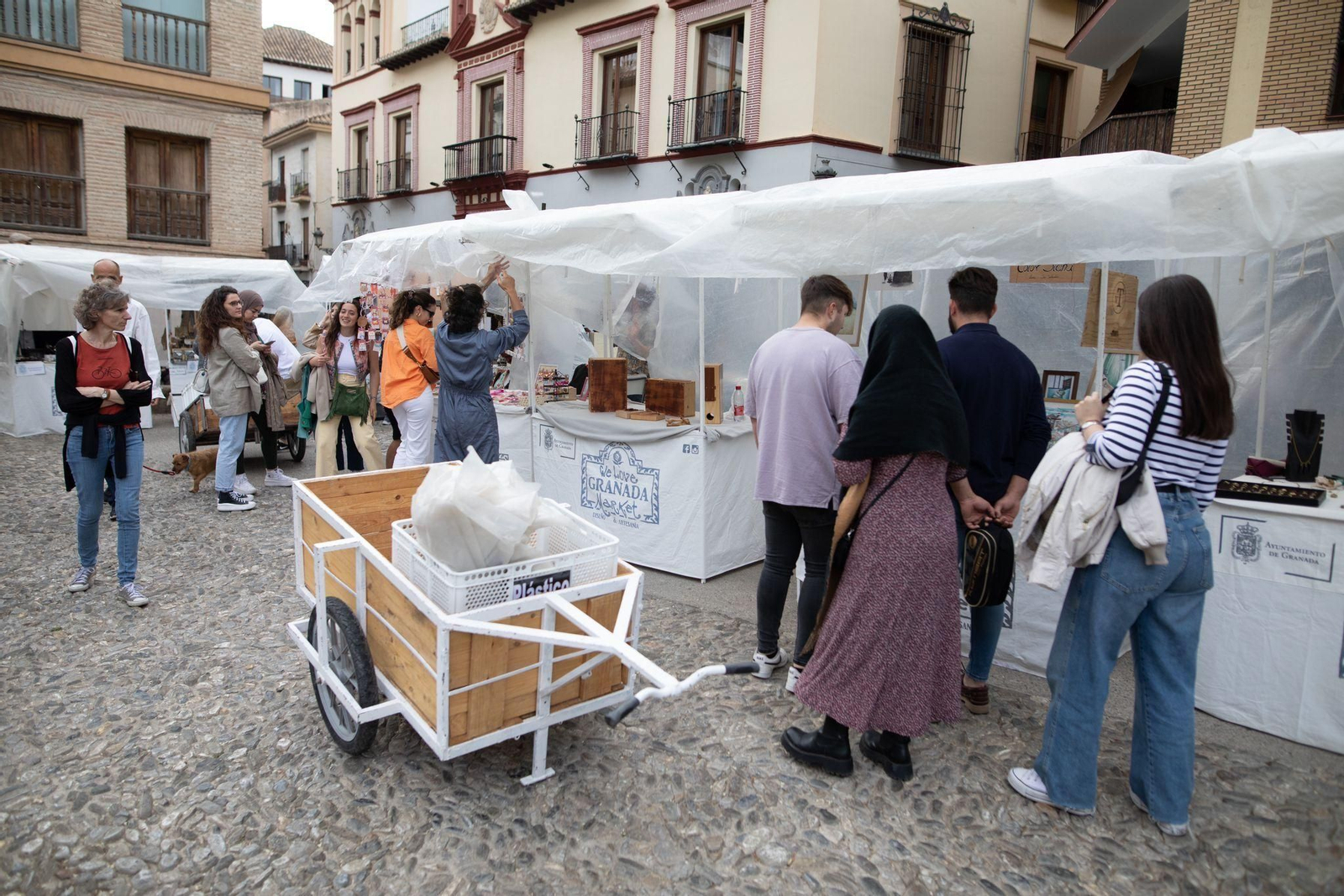 Fotos: así está siendo la tarde en La Noche en Blanco de Granada