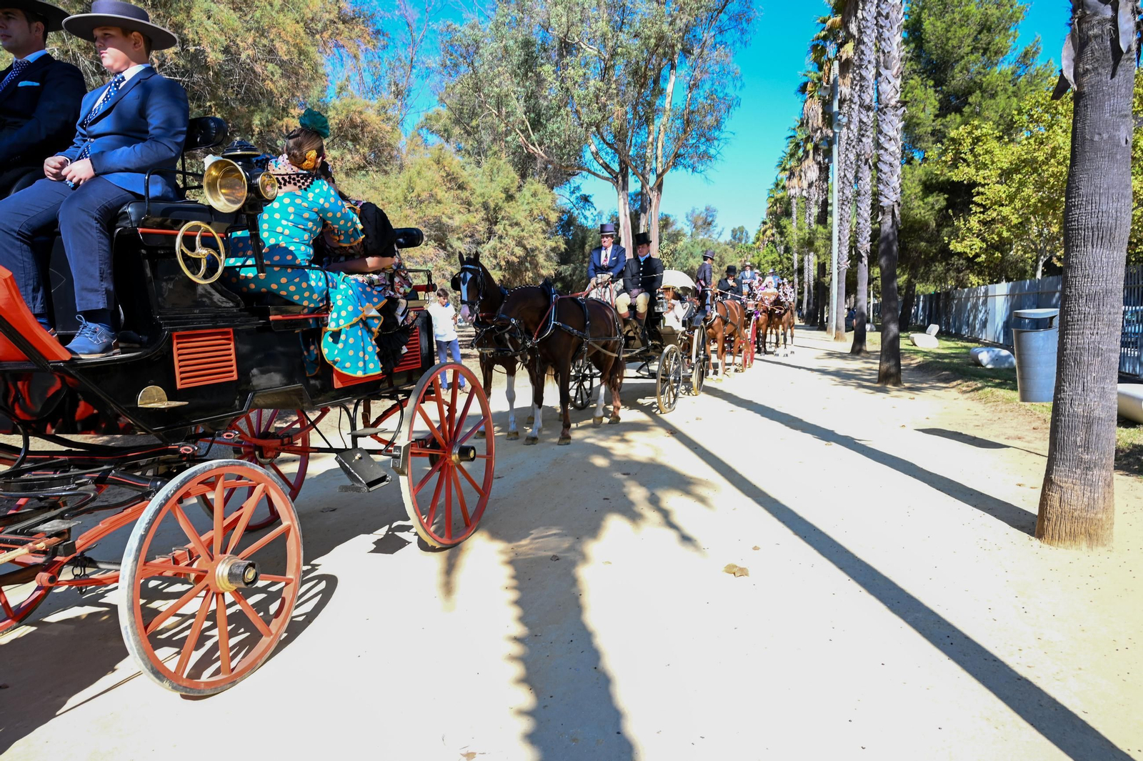 Imágenes del ambiente nocturno del 11 de octubre en la Feria del Caballo 2025