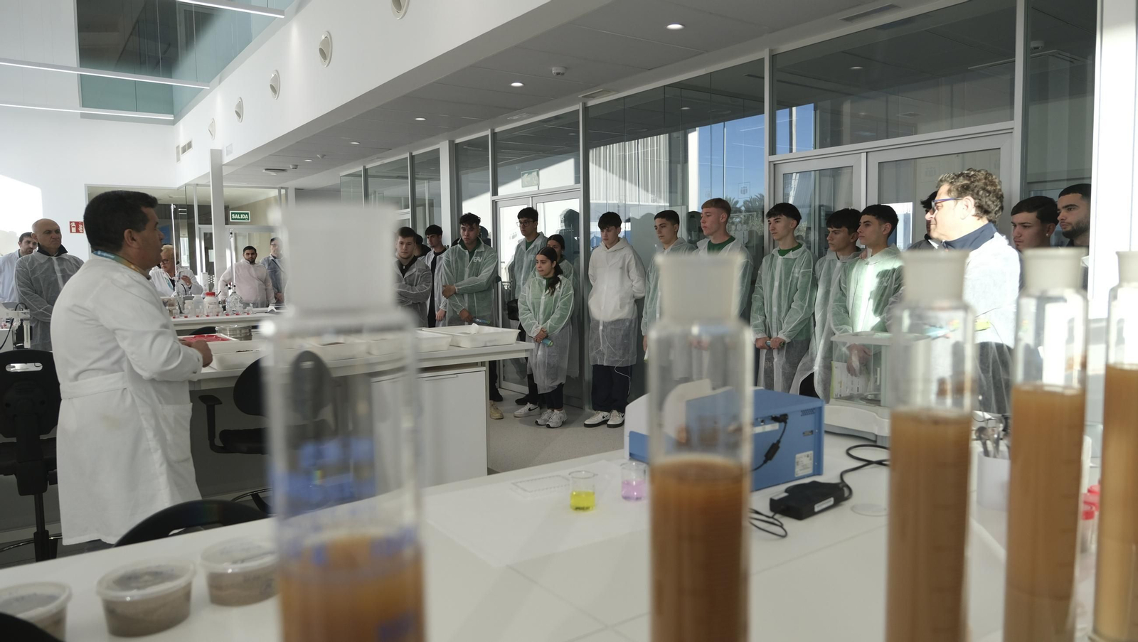 Jornada de puertas abiertas en la Estación Experimental Cajamar Las Palmerillas, en fotos