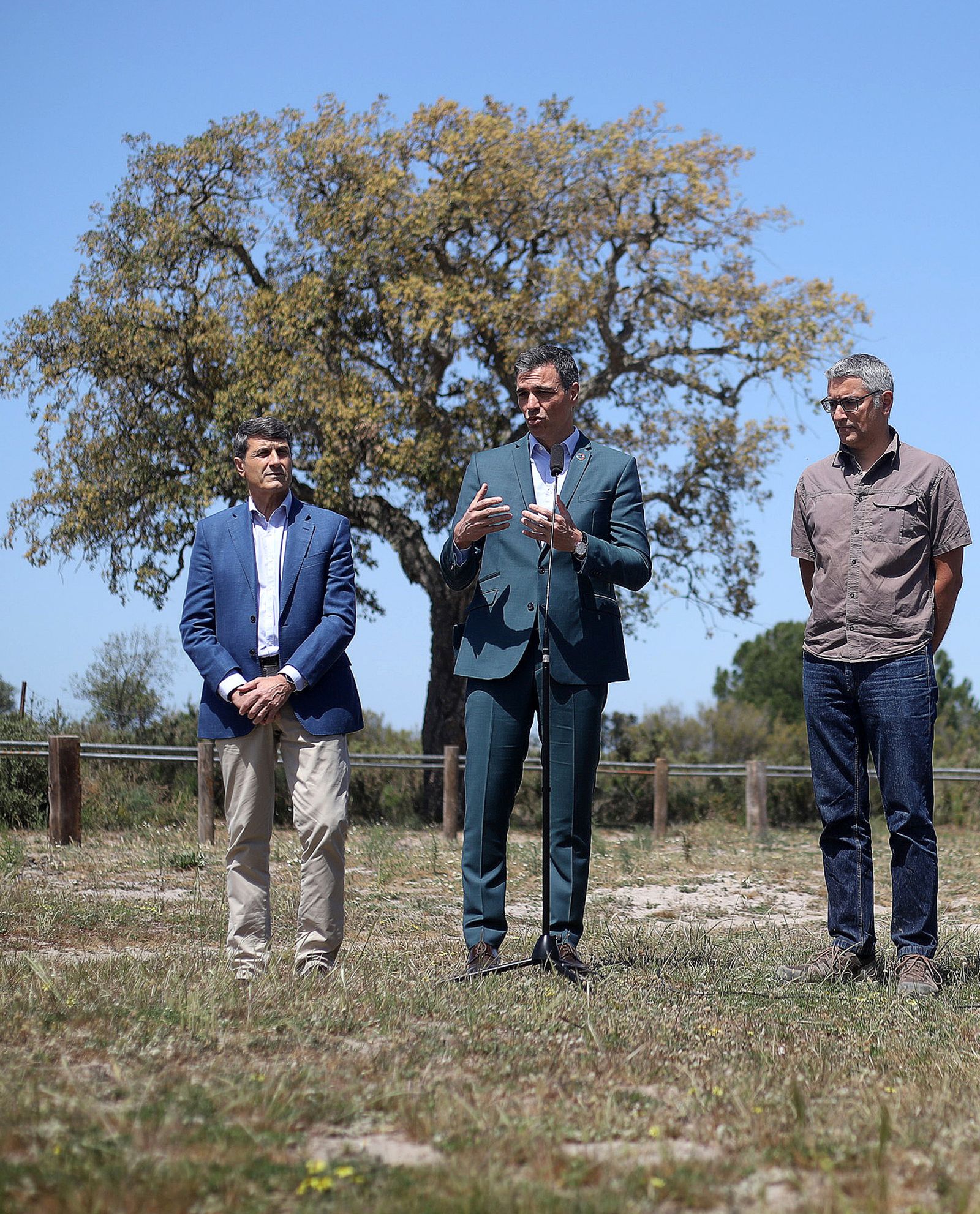 Imágenes de la visita de Pedro Sánchez a Doñana