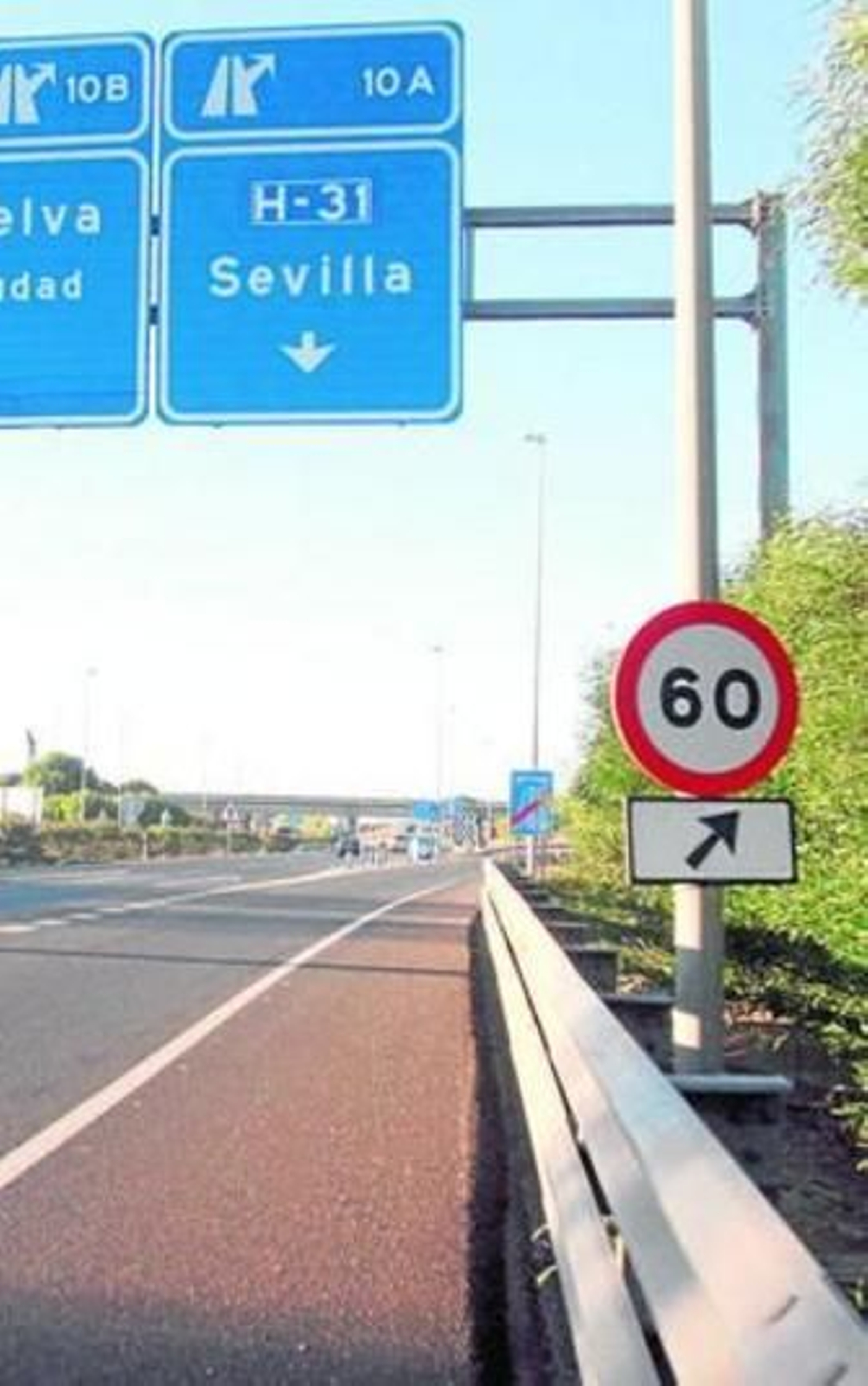 El punto en el que se produjo ayer el atropello, en la H-30.