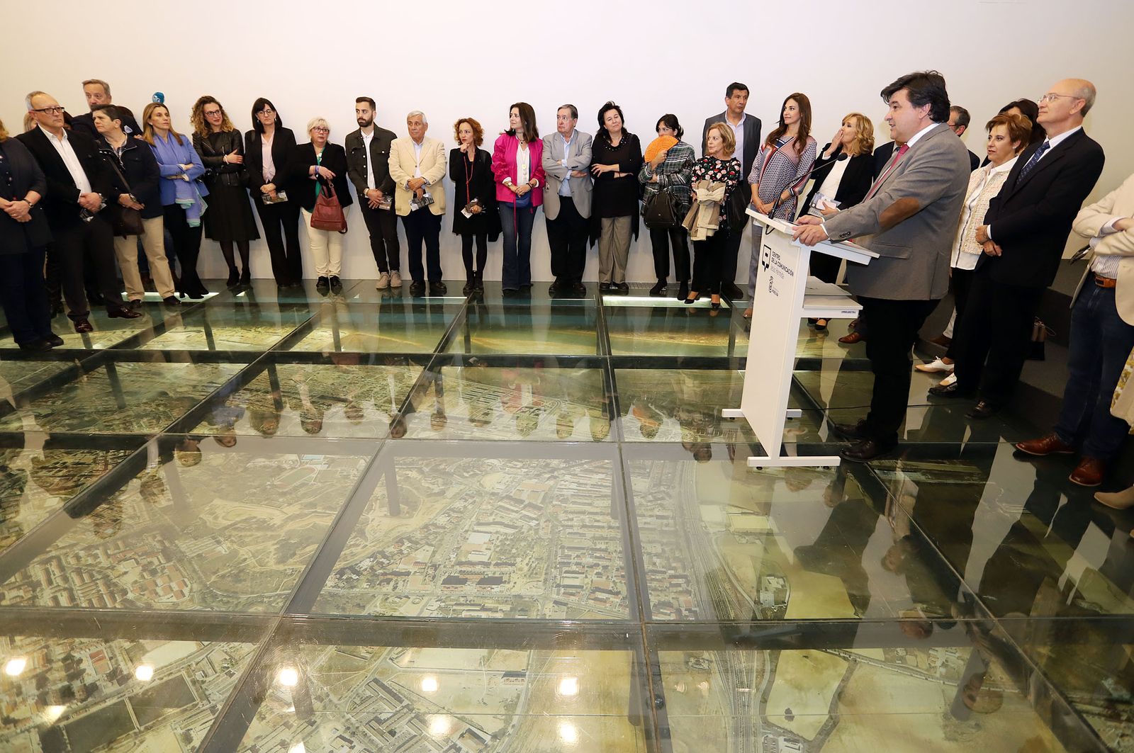 El Centro de Comunicación "Jesús Hermida" abre sus puertas, en imágenes