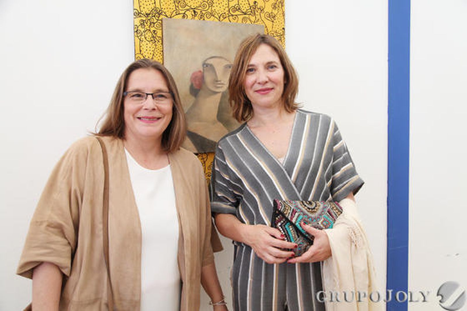 Pilar Oliva, directora de la Cadena Cope en la provincia, con Lourdes Acosta, directora de la Cadena Ser en Cádiz.

Foto: Vanesa Lobo