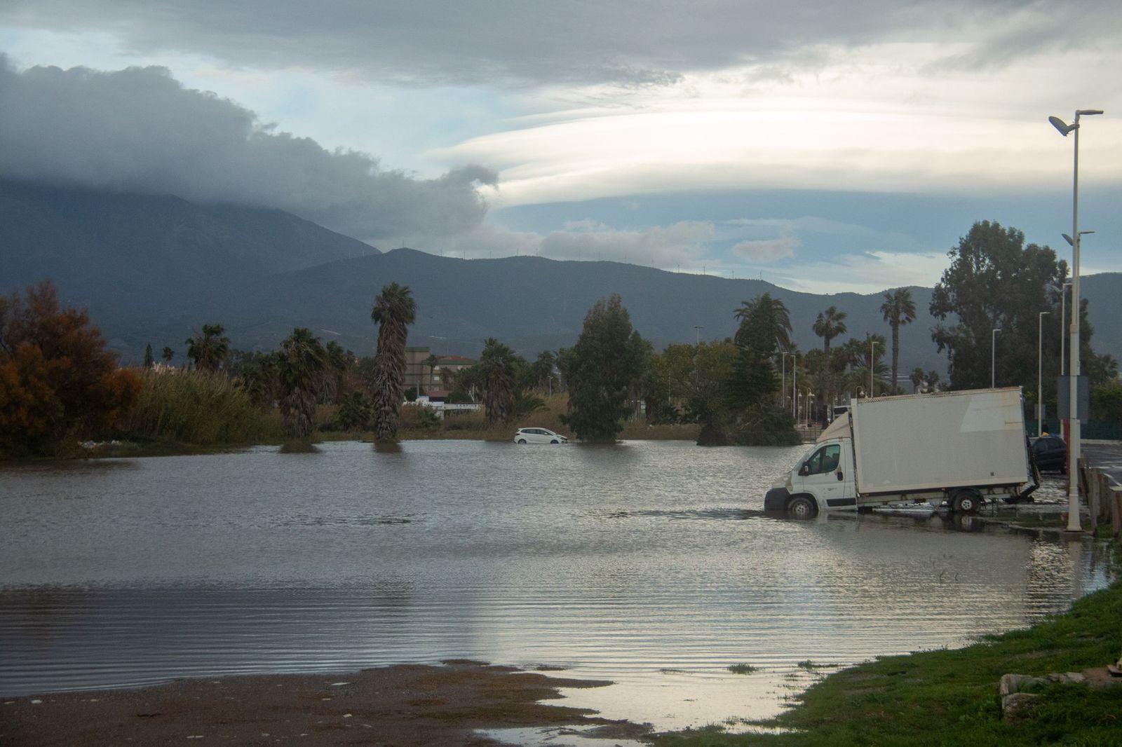 El temporal se ceba con Playa Granada
