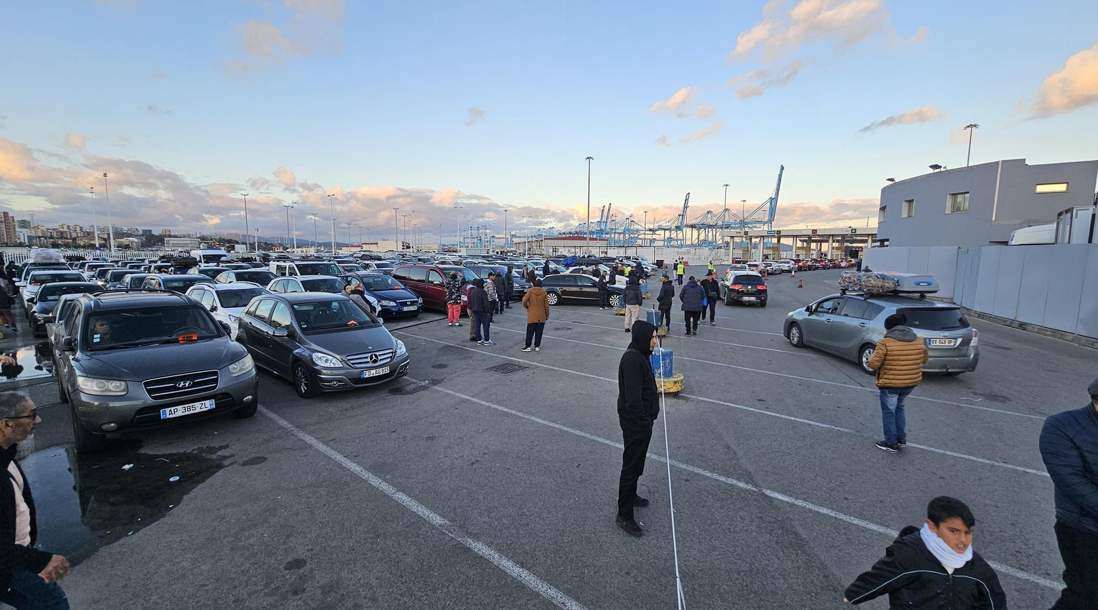 Fotos de la mini OPE de Navidad en Algeciras
