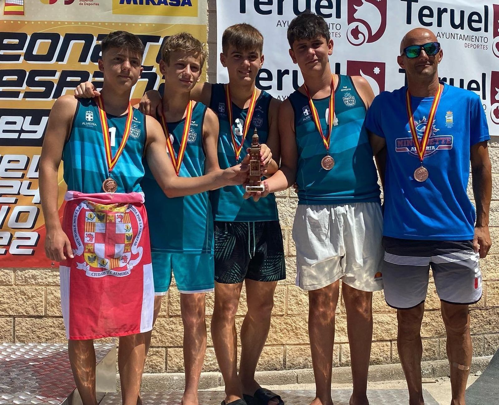 El Mintonette logró un meritorio tercer puesto en Teruel