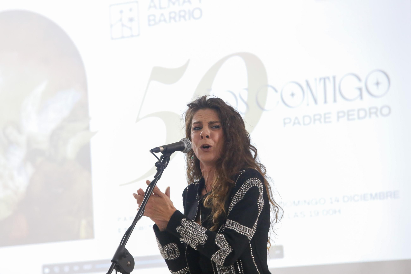 Las fotos del homenaje al padre Pedro por sus 50 años de entrega absoluta a la Piñera