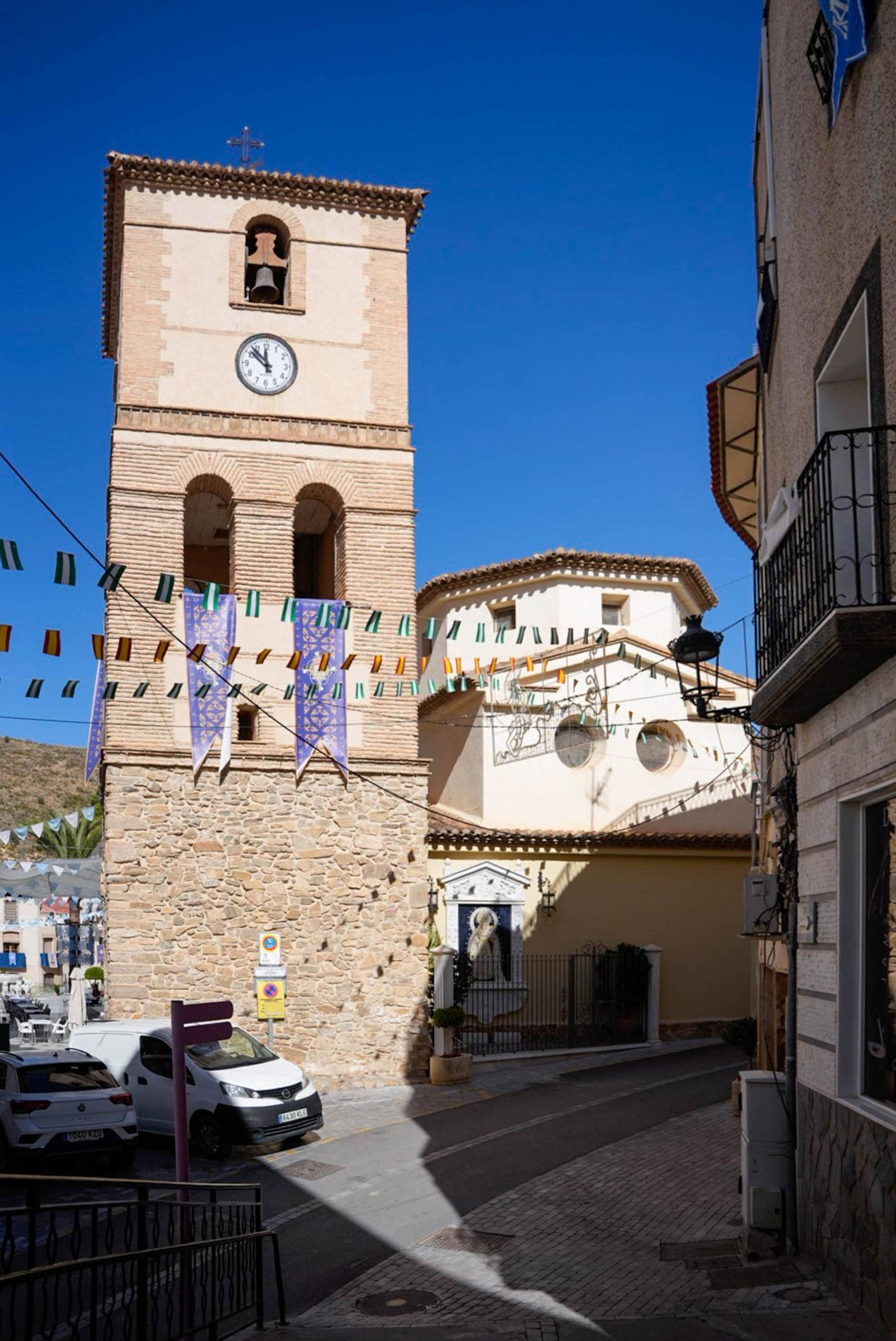 Las imágenes del la misa en Macael ofrecida por los niños y familias