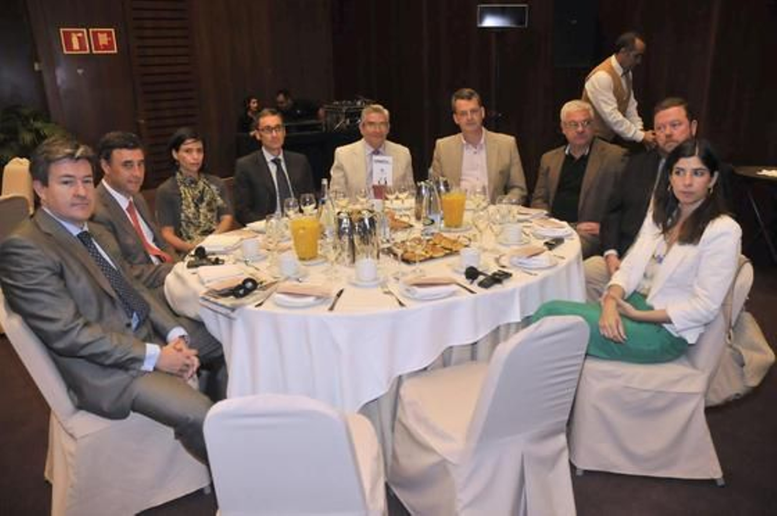 Alberto Platart, Francisco Obegui, Inés Pérez, Gabriel  Rojas, Adolfo Molero, Joaquín Gómez, Luís Romero, Alfonso  Beca y Marta González Valverde.


Foto: Juan Carlos Vázquez