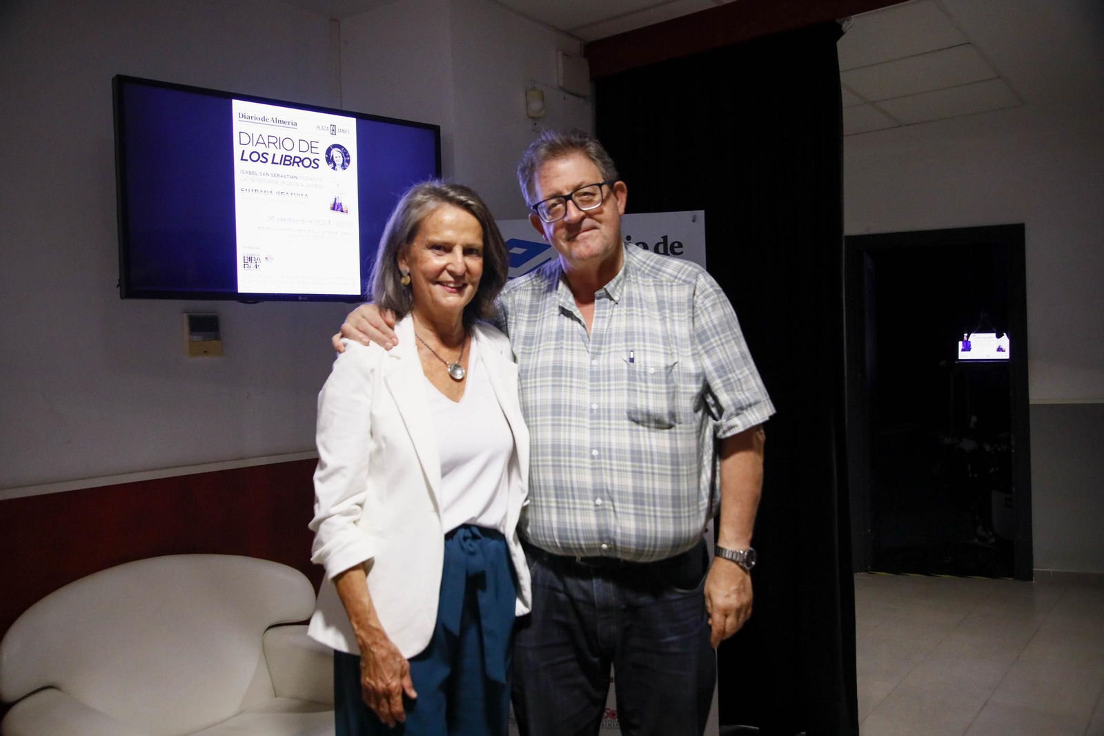 Las imágenes del diario de los libros con Isabel San Sebastián