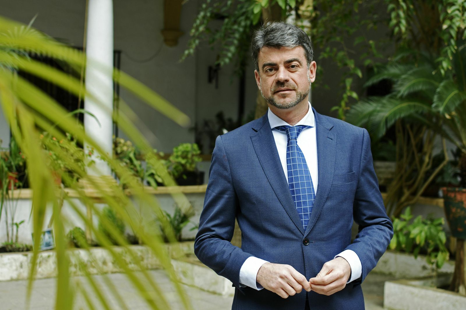 El escritor Juan Mera.