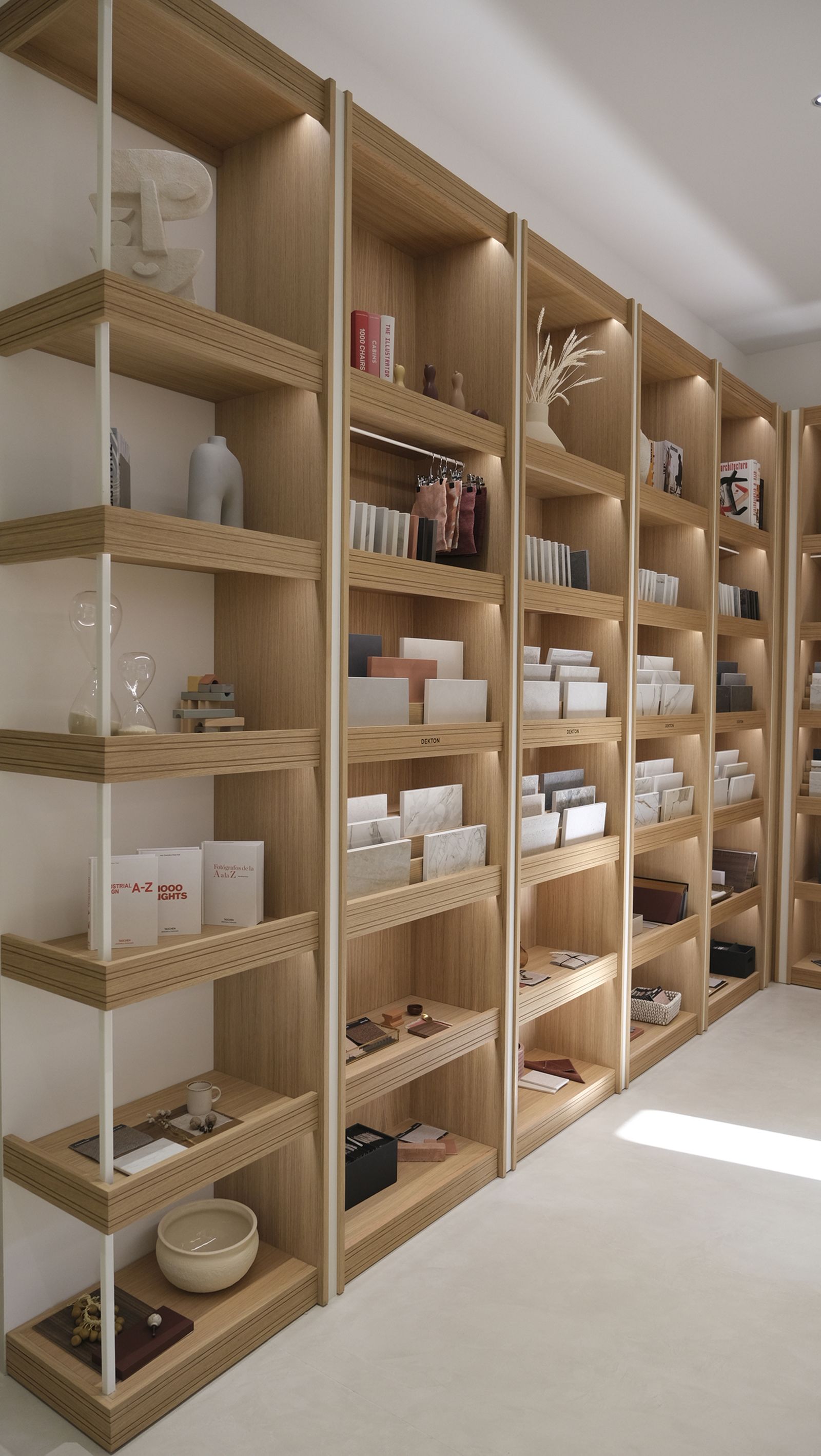 Cosentino City llega al Paseo de Almería , en imágenes