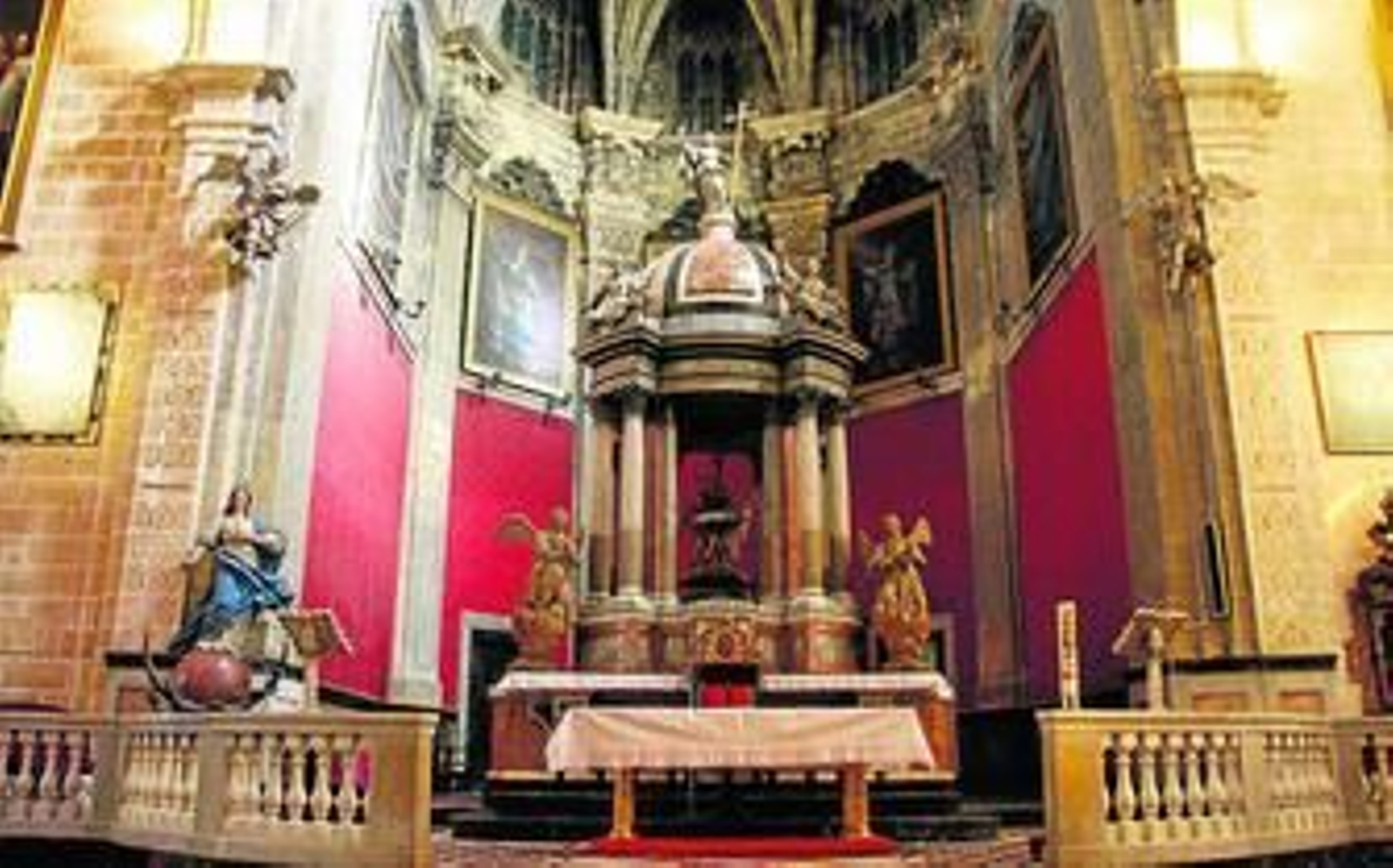 El Altar Mayor acogerá el acto religioso, el cual será dirigido y oficiado por el obispo de la Diócesis de Asidonia-Jerez, José Mazuelos.