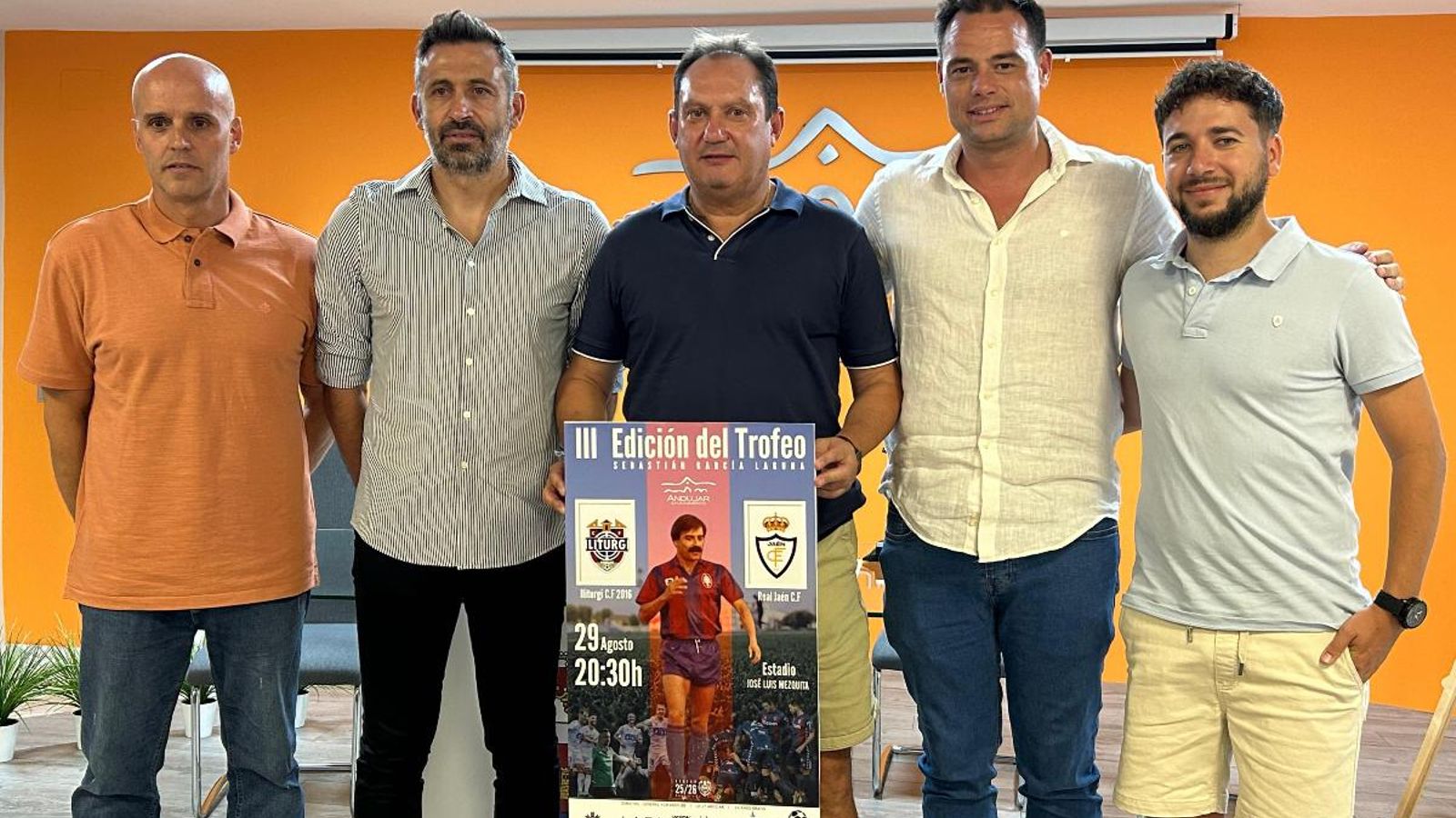 Manolo Herrero asistió a la presentación del Trofeo.