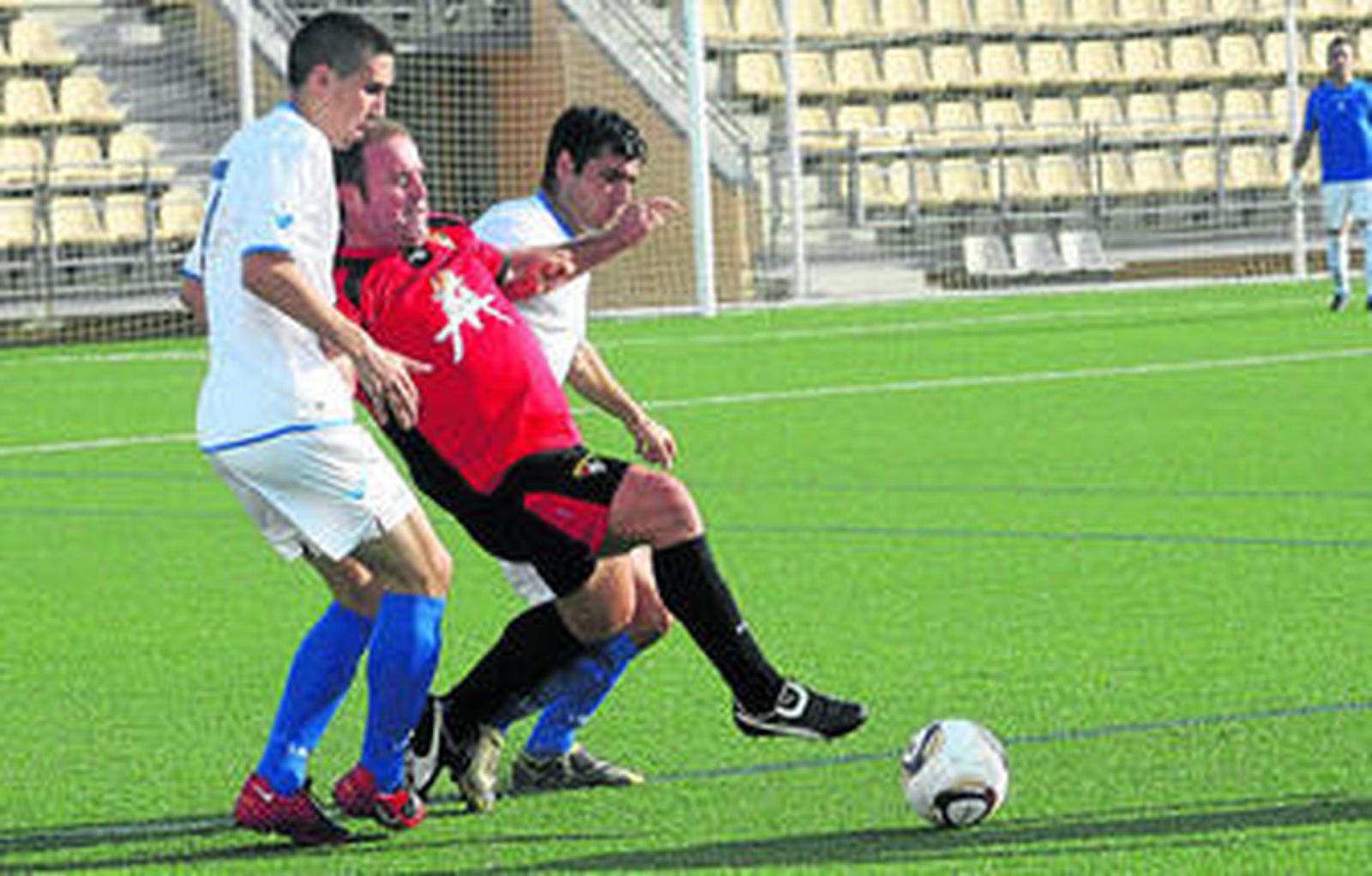 Pepe Puntas fue suspendido por un partido y no podrá ser alineado por el Ayamonte frente al Conil.