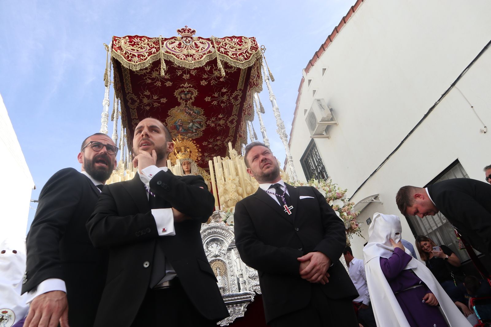 Lunes Santo, Hermandad del Cautivo