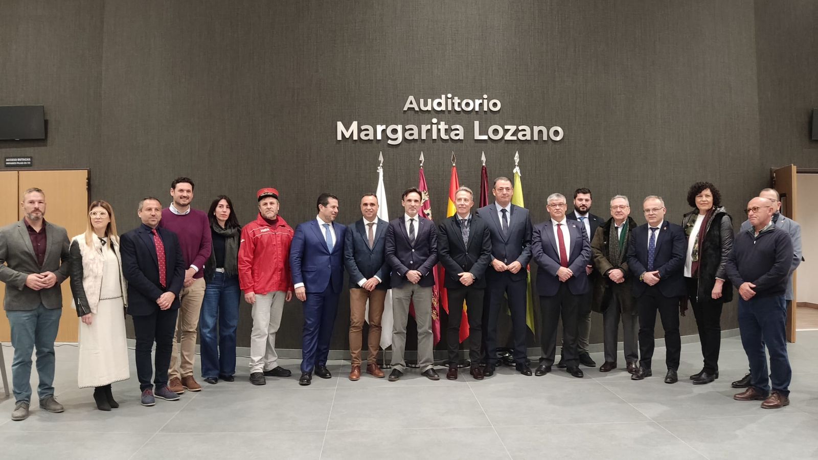 Representantes institucionales de Granada, Almería y Murcia durante el encuentro en Lorca