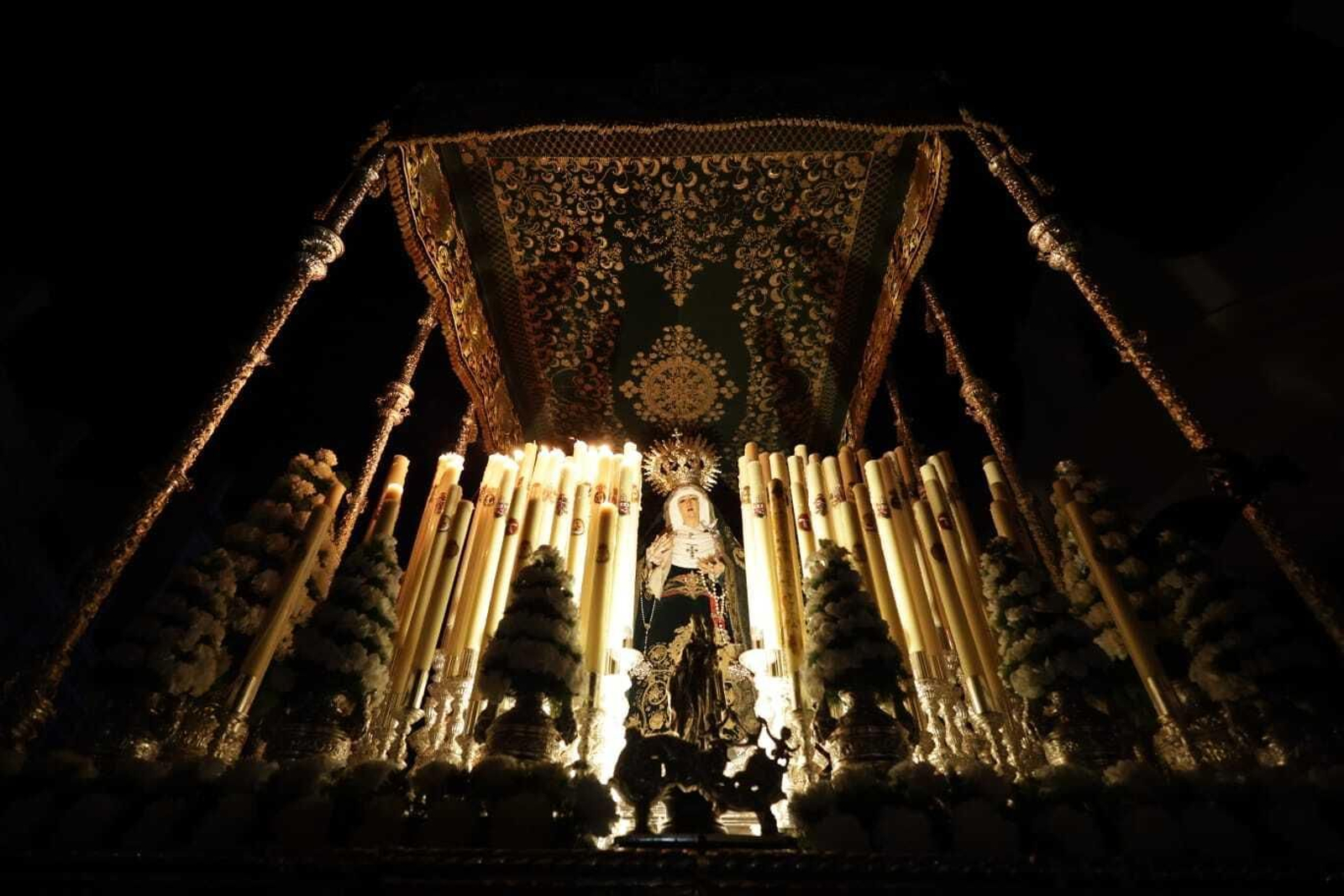 Las imágenes de la Expiración (Silencio) de la Semana Santa de San Fernando 2023