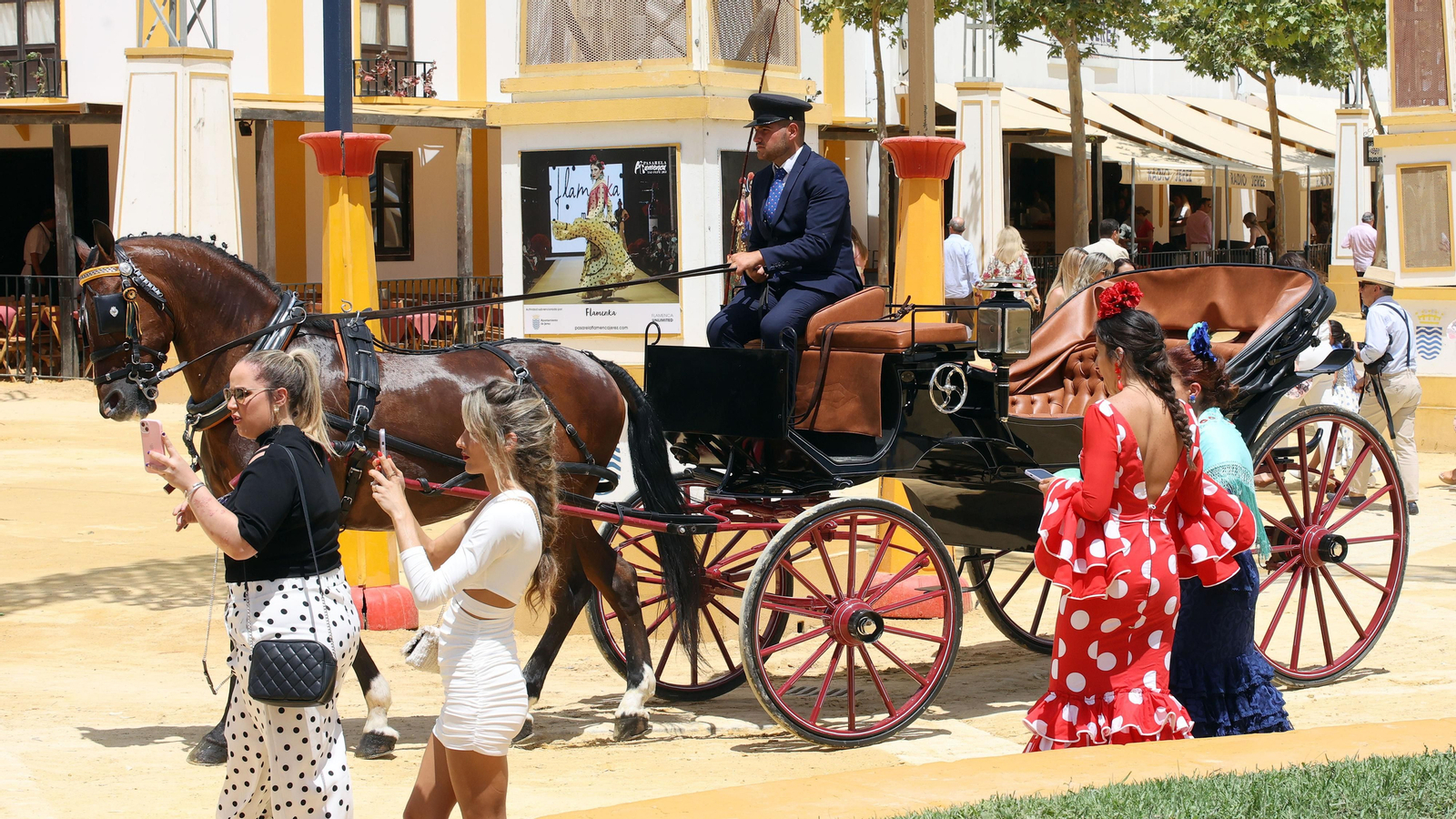 Búscate en las imágenes del lunes de feria en Jerez Búscate en las imágenes del lunes de feria en Jerez