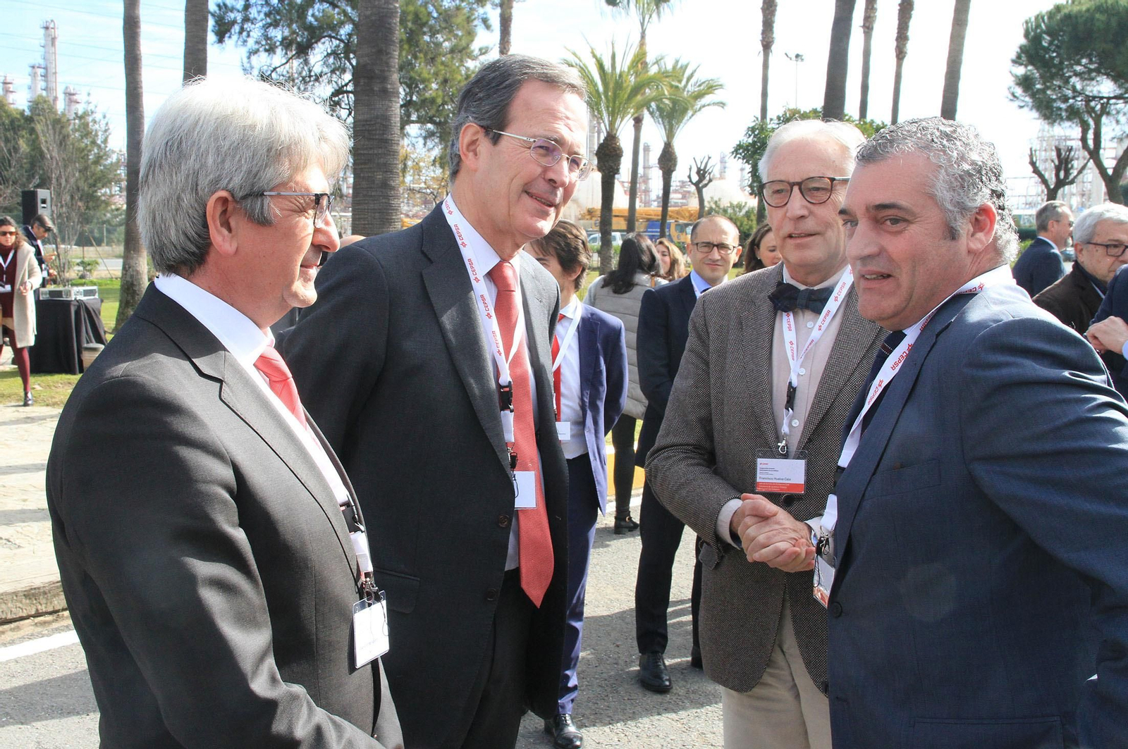 La presidenta de la Junta de Andalucía, Susana Díaz, y el consejero delegado de Cepsa, Pedro Miró, inauguran el proyecto 'Optimización de Aromáticos' de Cepsa, en imágenes