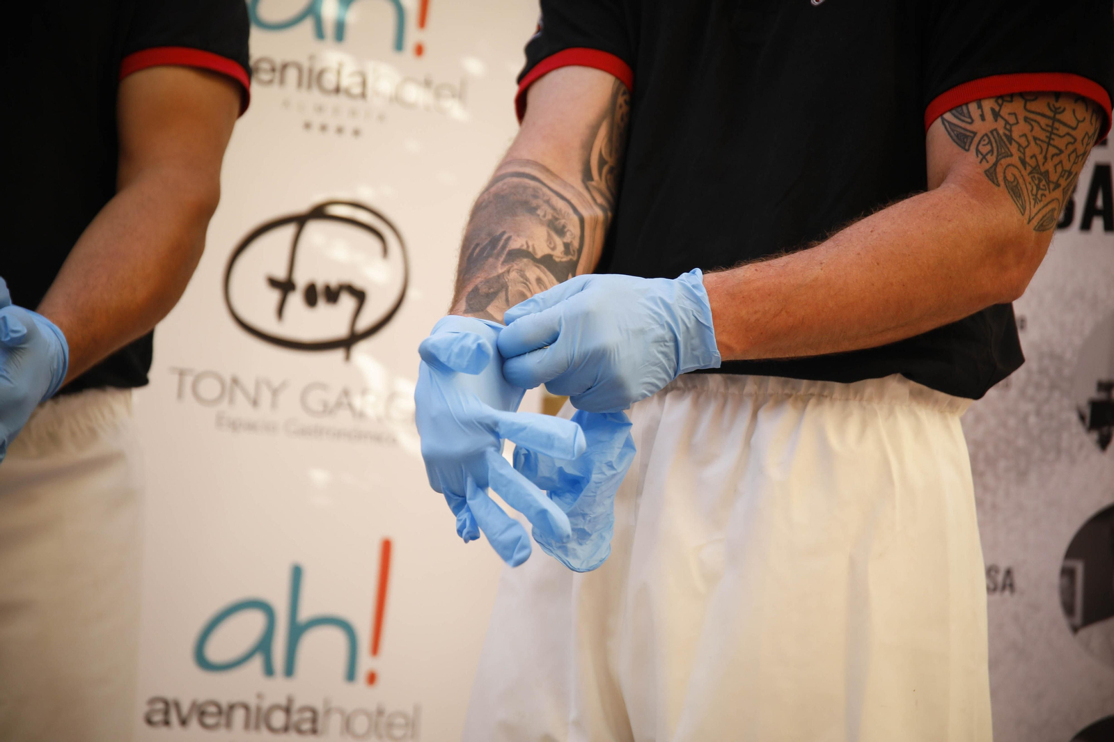 El ronqueo del atún en el Espacio Gatronómico Tony García, en imágenes