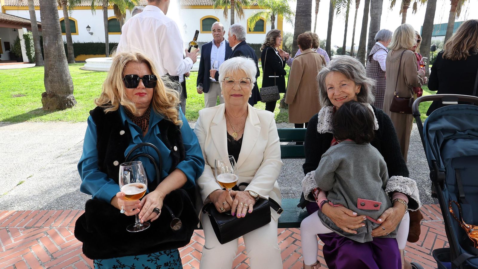 II Almuerzo Solidario de la Guardia Romana de la Hermandad del Transporte en Jerez