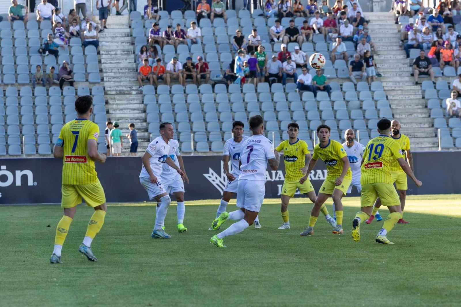 Las mejores imágenes del Real Jaén - CD Huétor Tájar Las mejores imágenes del Real Jaén - CD Huétor Tájar