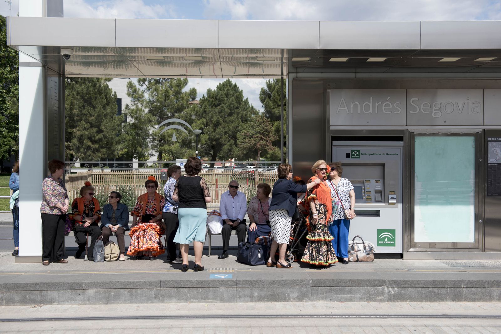 Parada del metropolitano de Granada, que ofrecerá un horario especial por las Fiestas del Corpus