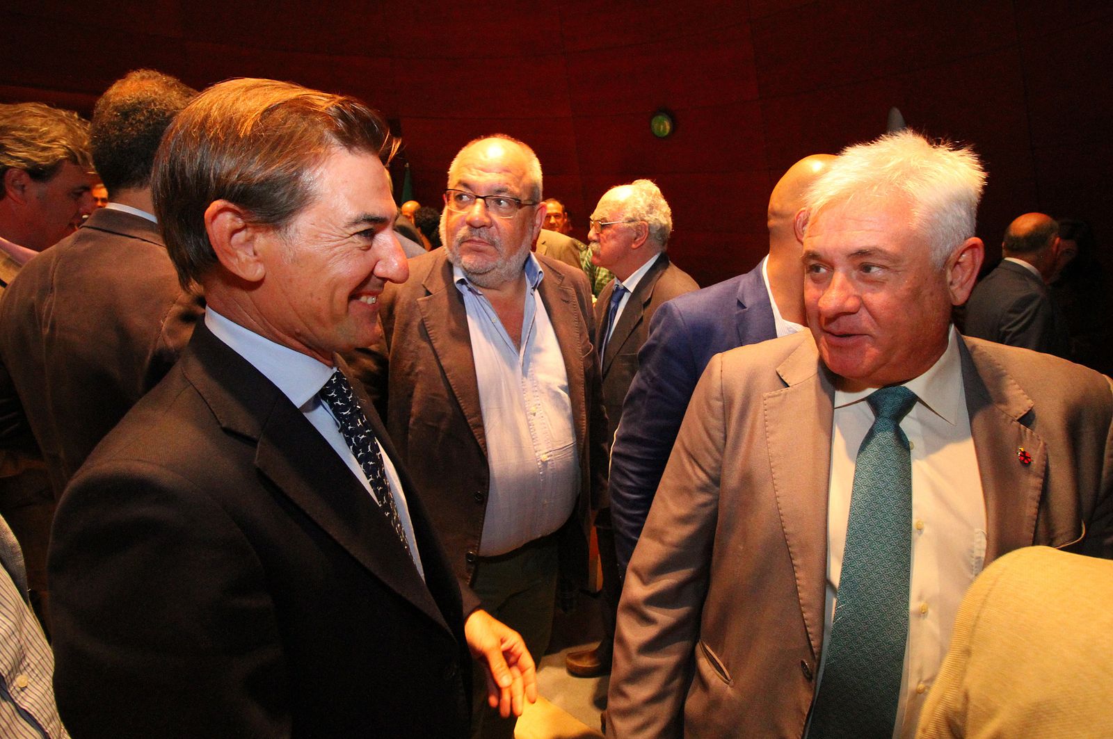 Imágenes de la toma de posesión del nuevo presidente del Puerto de Huelva, José Luis Ramos.