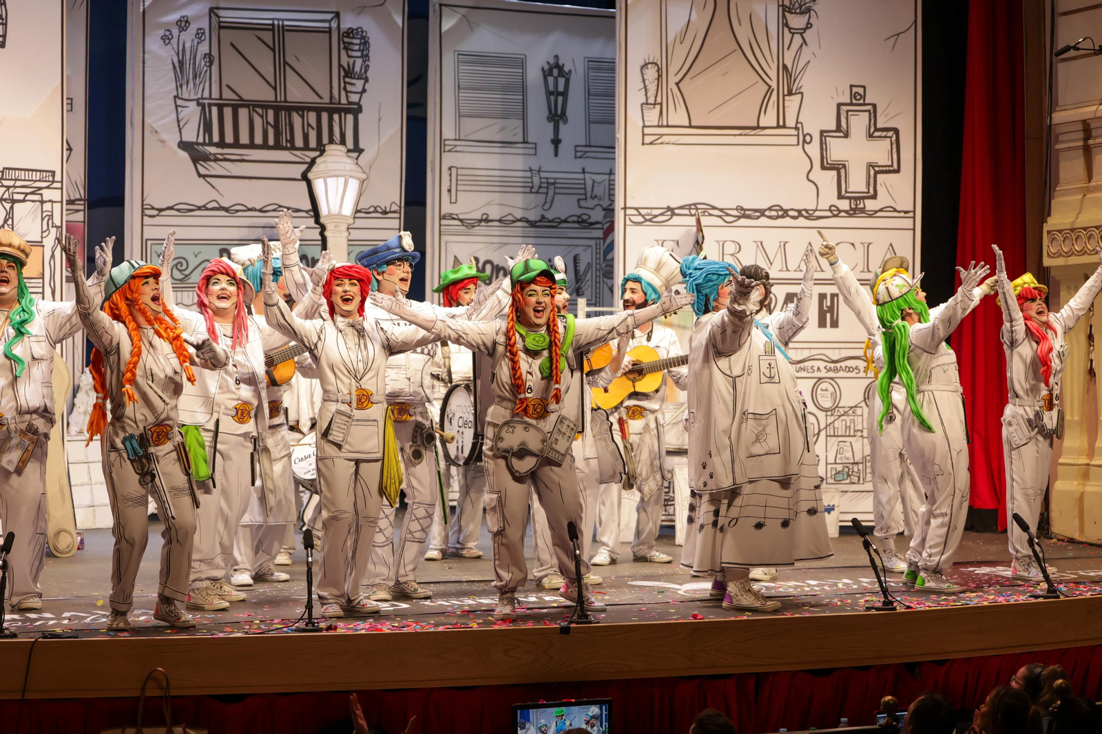 Imágenes de la actuación de la comparsa de Huelva "La Tinta Obrera" en las semifinales del Carnaval Colombino