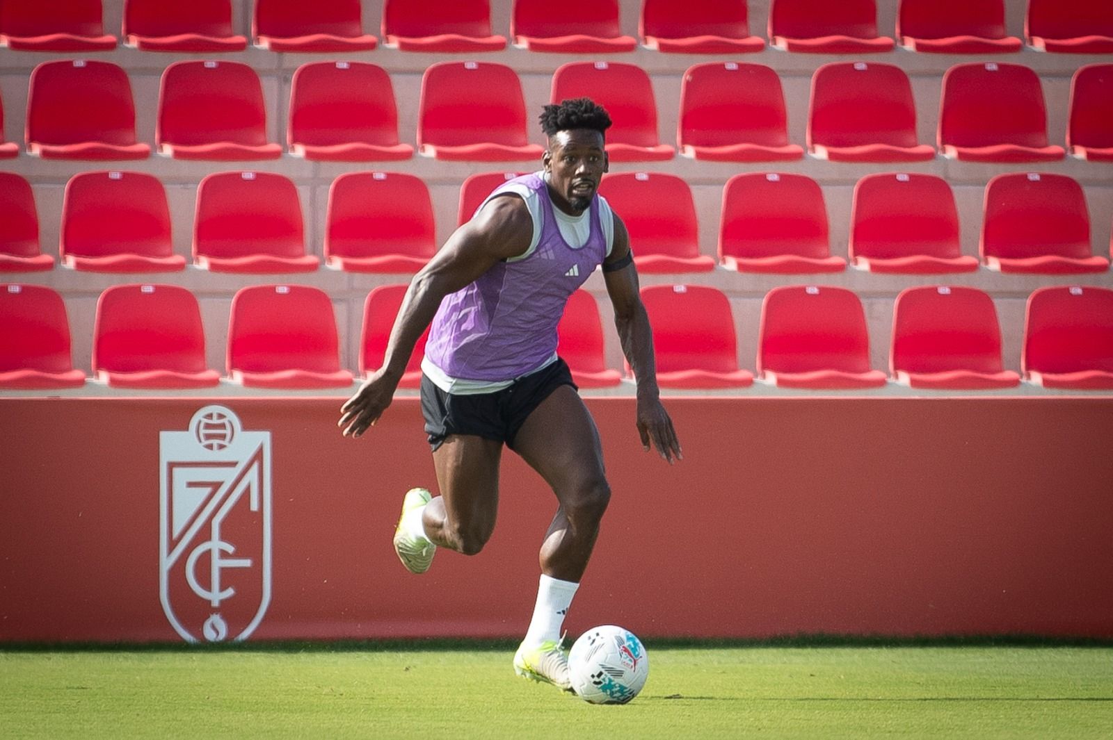 Las imágenes del entrenamiento del Granada CF