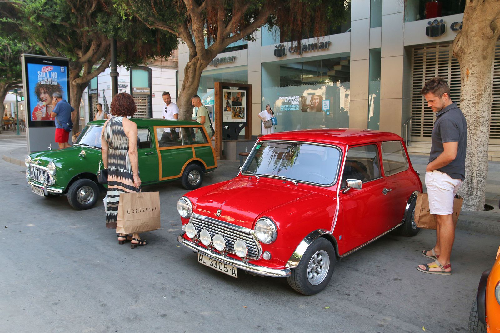 Fotogalería de la exhibición de Mini Cooper en la Feria de Almería 2022