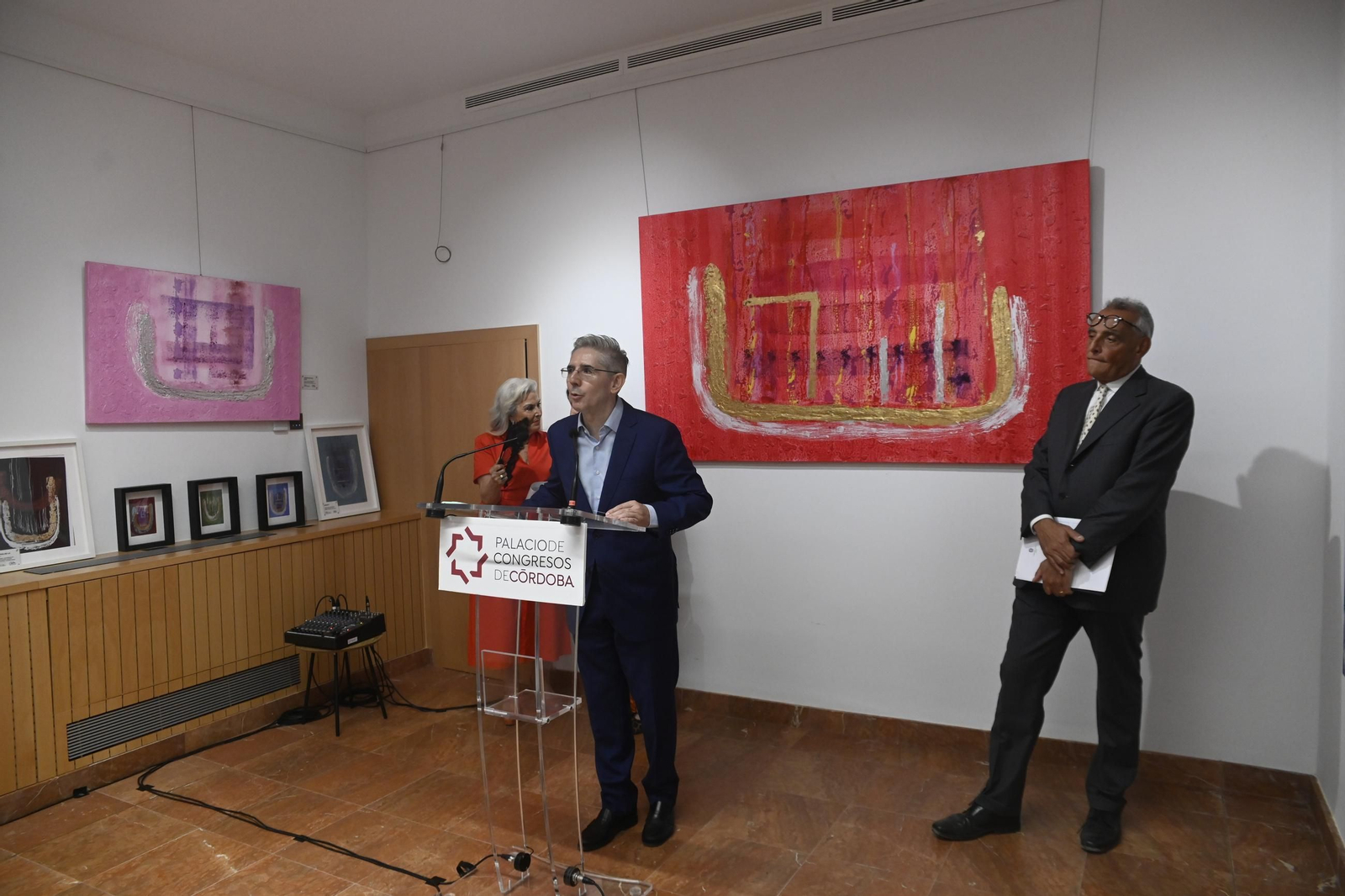 La inauguración de la exposición 'Miscelánea' de Clelia Muchetti, en imágenes