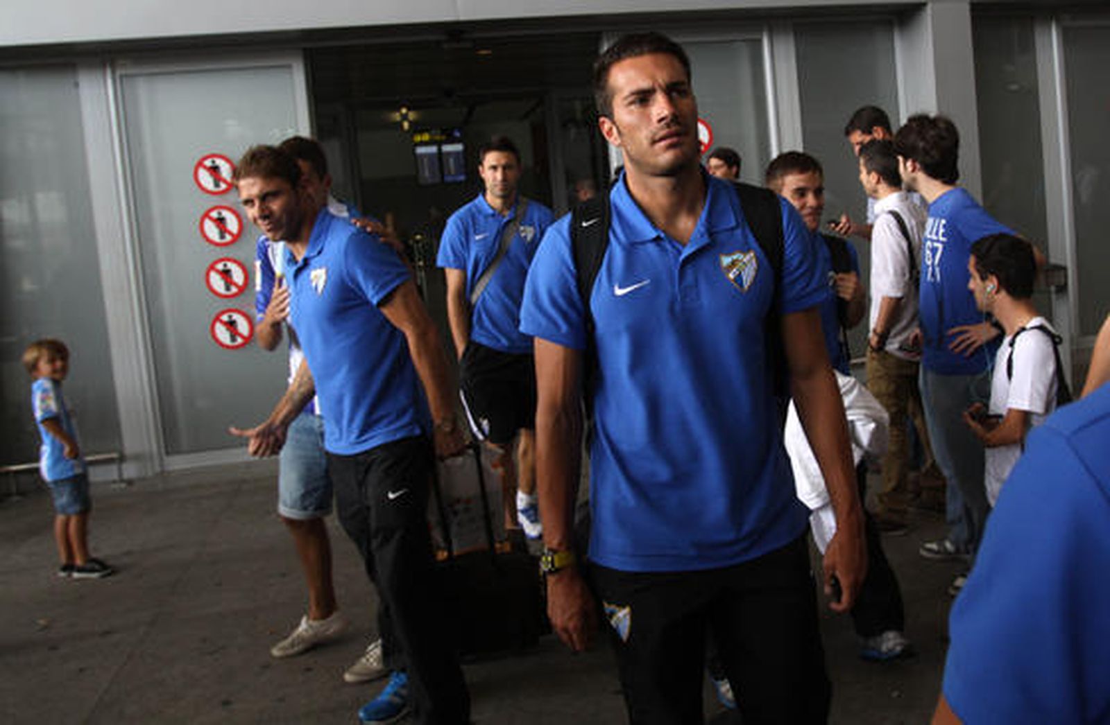 Llegada del club al aeropuerto de Málaga 

Foto: Migue Fernández