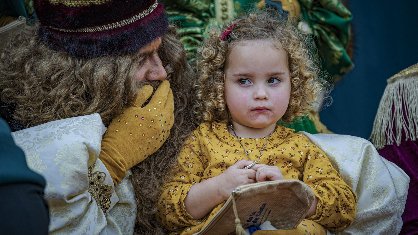 Las imágenes de SS.MM. los Reyes Magos en Cádiz: Visitas y cabalgata