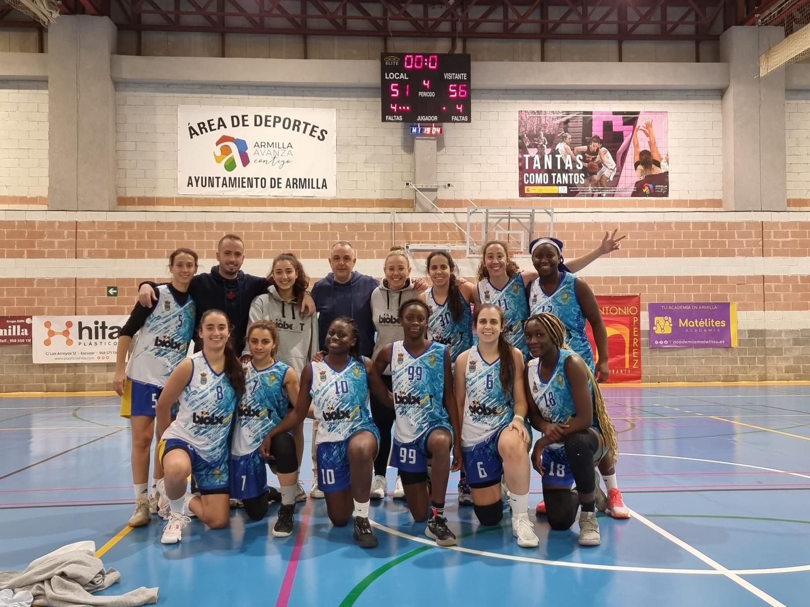 Las chicas mojoneras celebraron el triunfo en Armilla